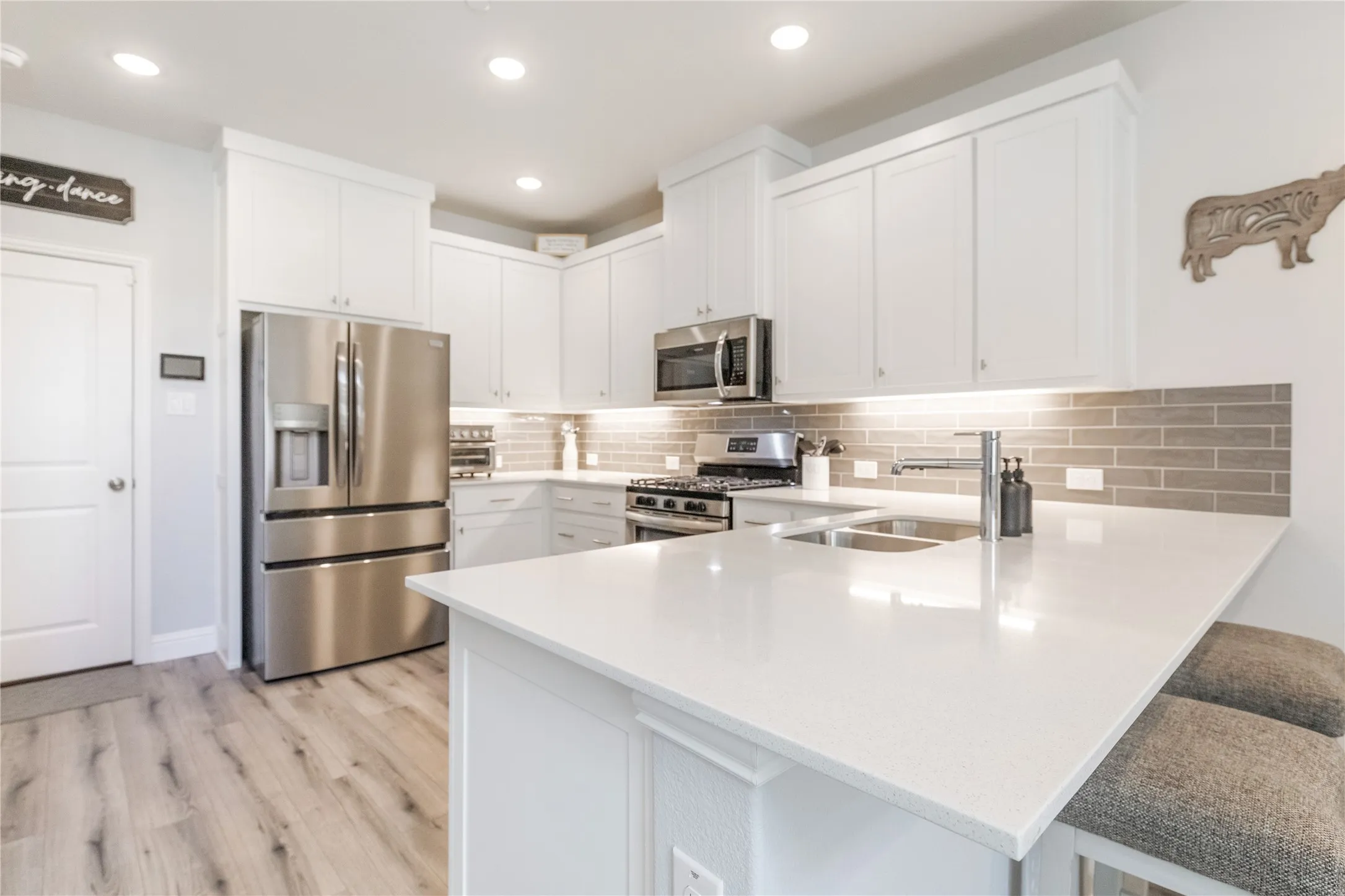 Townhouse For Sale in Denton County , 413 Parkside Drive, Argyle, Texas 76226, 2 Bedroom, 3 Bathroom, 2 Garage spaces, 1,509 Sqft, built in 2023, mls#21289853, Real Estate Agent in Argyle, Homes For Sale in Denton county, Homes For Sale in Argyle, Realtor in Argyle Texas, Real Estate Brokerage Independent Realty Texas, Luminita Cordes Realtor