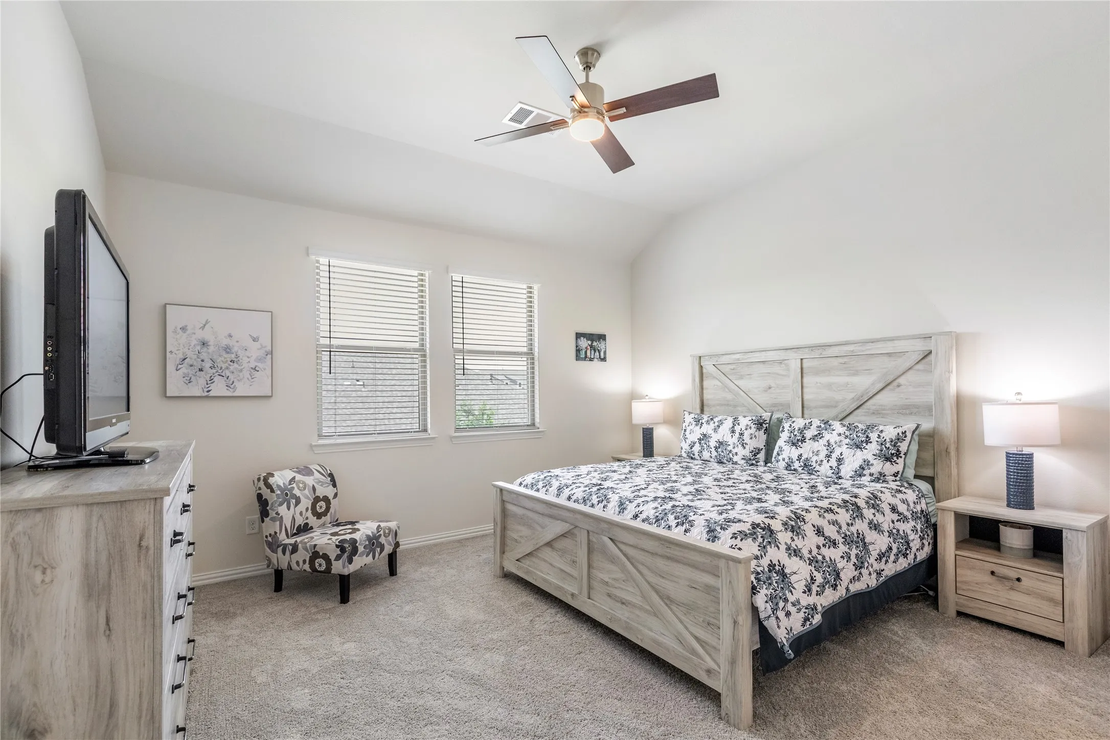 Townhouse For Sale in Denton County , 413 Parkside Drive, Argyle, Texas 76226, 2 Bedroom, 3 Bathroom, 2 Garage spaces, 1,509 Sqft, built in 2023, mls#21289853, Real Estate Agent in Argyle, Homes For Sale in Denton county, Homes For Sale in Argyle, Realtor in Argyle Texas, Real Estate Brokerage Independent Realty Texas, Luminita Cordes Realtor