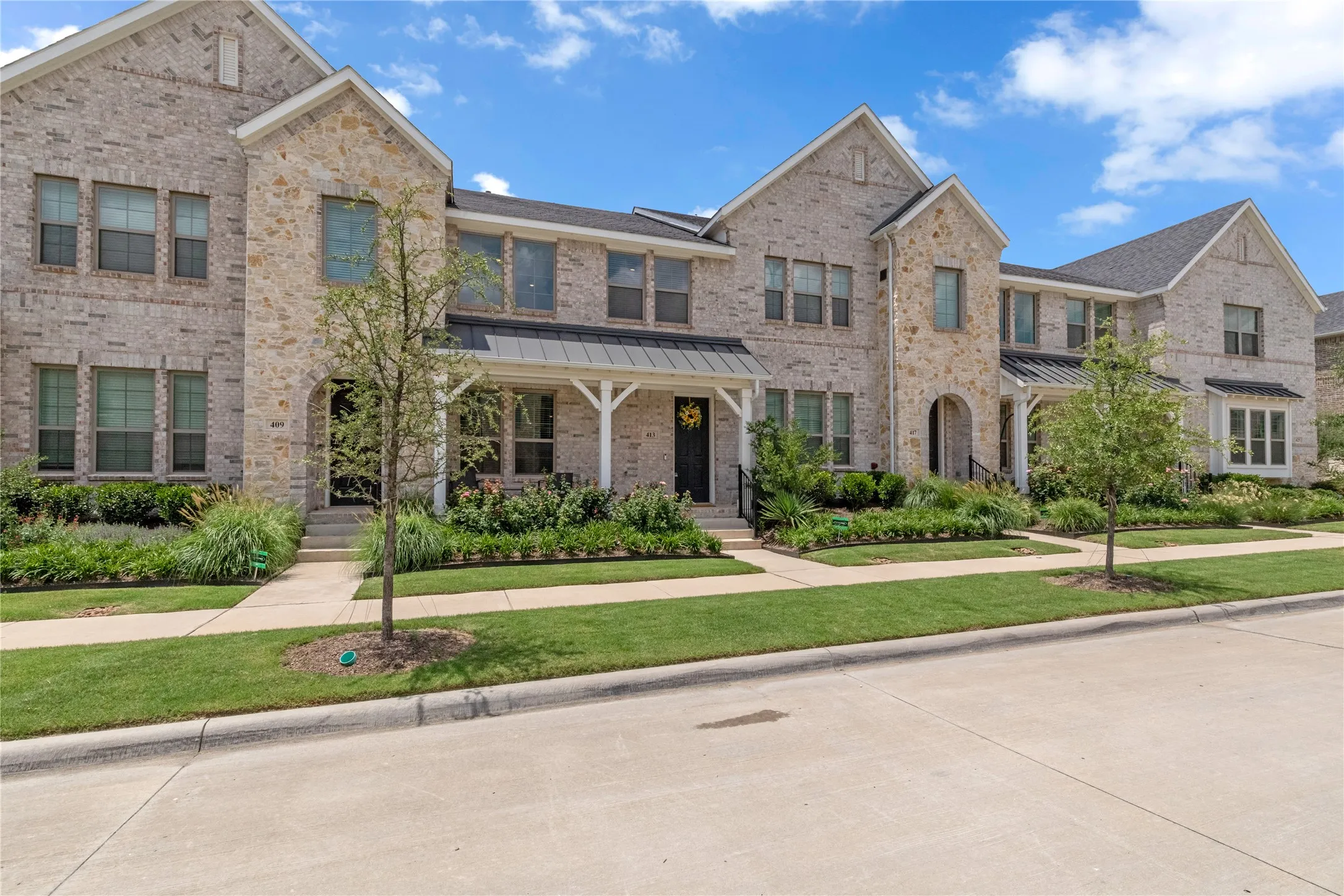 Townhouse For Sale in Denton County , 413 Parkside Drive, Argyle, Texas 76226, 2 Bedroom, 3 Bathroom, 2 Garage spaces, 1,509 Sqft, built in 2023, mls#21289853, Real Estate Agent in Argyle, Homes For Sale in Denton county, Homes For Sale in Argyle, Realtor in Argyle Texas, Real Estate Brokerage Independent Realty Texas, Luminita Cordes Realtor
