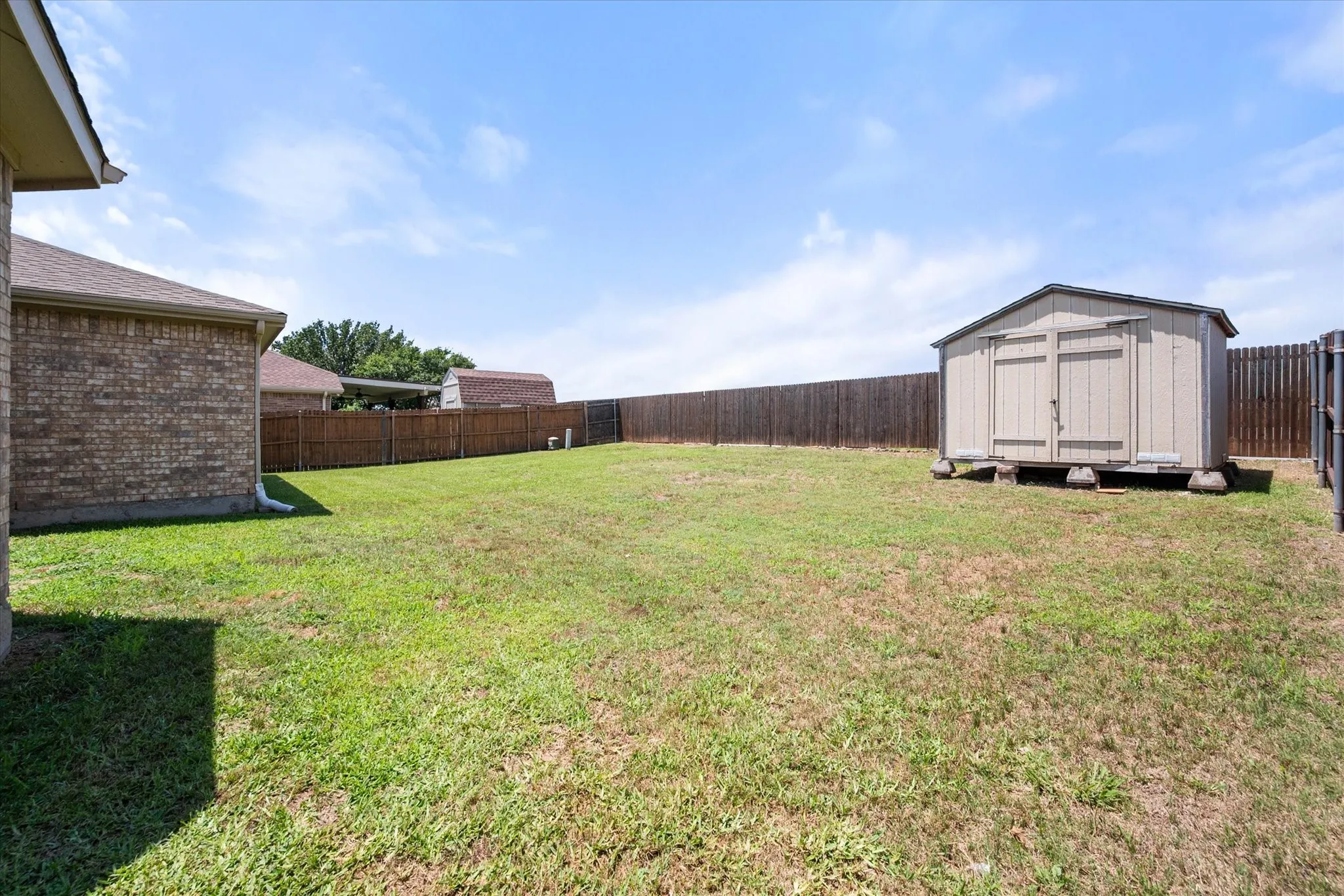 Single Family Residence For Sale in Ellis County , 3429 Newgate Street, Midlothian, Texas 76065, 4 Bedroom, 2 Bathroom, 2 Garage spaces, 1,818 Sqft, built in 2003, mls#21292923, Real Estate Agent in Midlothian, Homes For Sale in Ellis county, Homes For Sale in Midlothian, Realtor in Midlothian Texas, Real Estate Brokerage Independent Realty Texas, Luminita Cordes Realtor