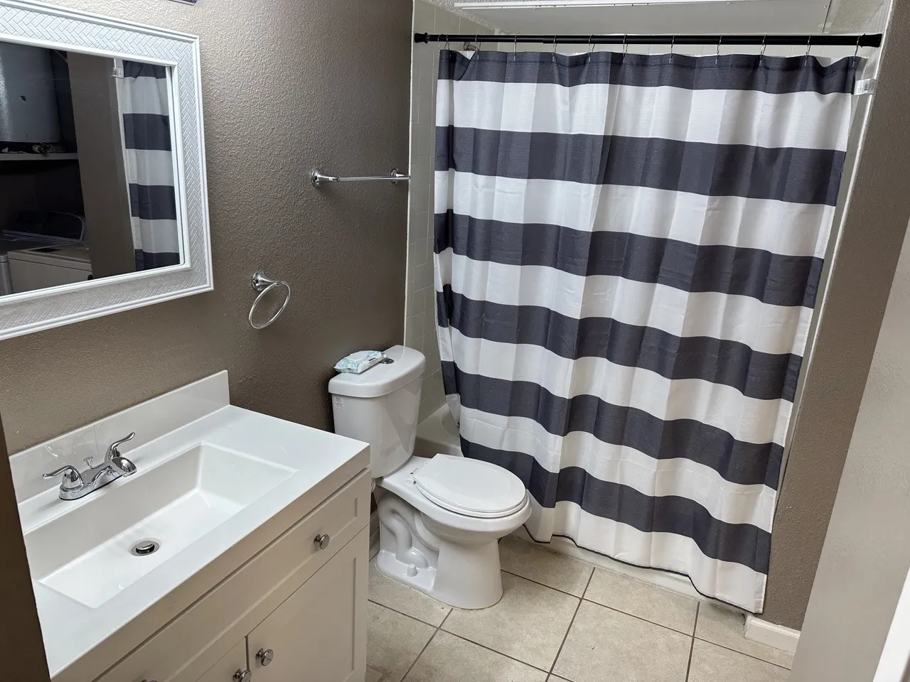 Condominium For Rent in Dallas County , 6108 Abrams Road 107, Dallas, Texas 75231, 1 Bedroom, 1 Bathroom, Garage spaces, 600 Sqft, built in 2005, Price $950, mls#21292924, Real Estate Agent in Dallas, Homes For Rent in Dallas county, Homes For Rent in Dallas, Realtor in Dallas Texas, Real Estate Brokerage Independent Realty Texas, Luminita Cordes Realtor