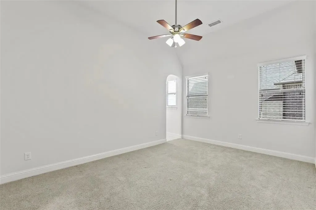 Single Family Residence For Sale in Collin County , 3395 Waverly Drive, Celina, Texas 75009, 5 Bedroom, 5 Bathroom, 3 Garage spaces, 4,215 Sqft, built in 2016, mls#21292411, Real Estate Agent in Celina, Homes For Sale in Collin county, Homes For Sale in Celina, Realtor in Celina Texas, Real Estate Brokerage Independent Realty Texas, Luminita Cordes Realtor
