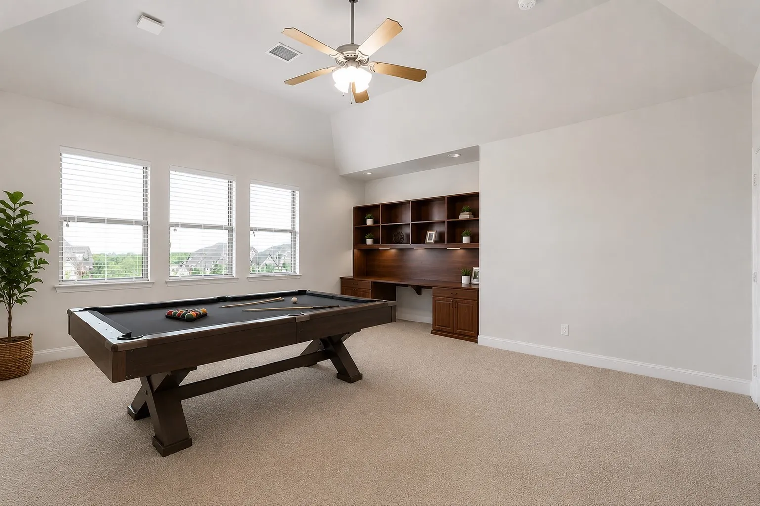 Single Family Residence For Sale in Collin County , 3395 Waverly Drive, Celina, Texas 75009, 5 Bedroom, 5 Bathroom, 3 Garage spaces, 4,215 Sqft, built in 2016, mls#21292411, Real Estate Agent in Celina, Homes For Sale in Collin county, Homes For Sale in Celina, Realtor in Celina Texas, Real Estate Brokerage Independent Realty Texas, Luminita Cordes Realtor