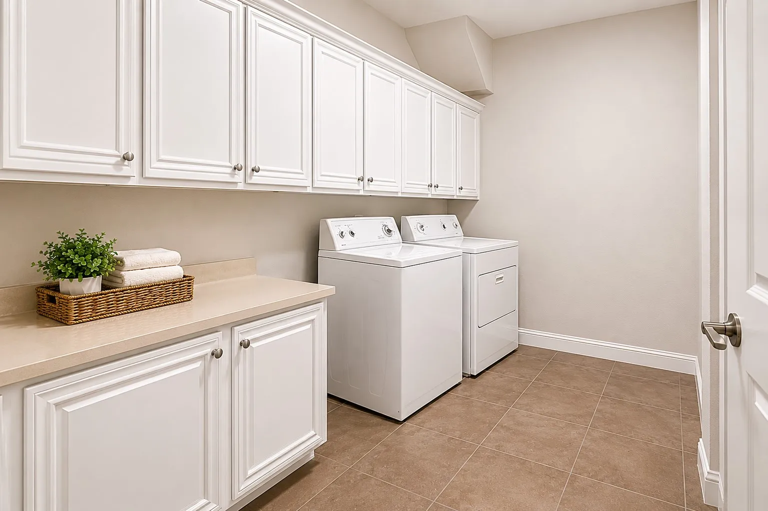 Single Family Residence For Sale in Collin County , 3395 Waverly Drive, Celina, Texas 75009, 5 Bedroom, 5 Bathroom, 3 Garage spaces, 4,215 Sqft, built in 2016, mls#21292411, Real Estate Agent in Celina, Homes For Sale in Collin county, Homes For Sale in Celina, Realtor in Celina Texas, Real Estate Brokerage Independent Realty Texas, Luminita Cordes Realtor