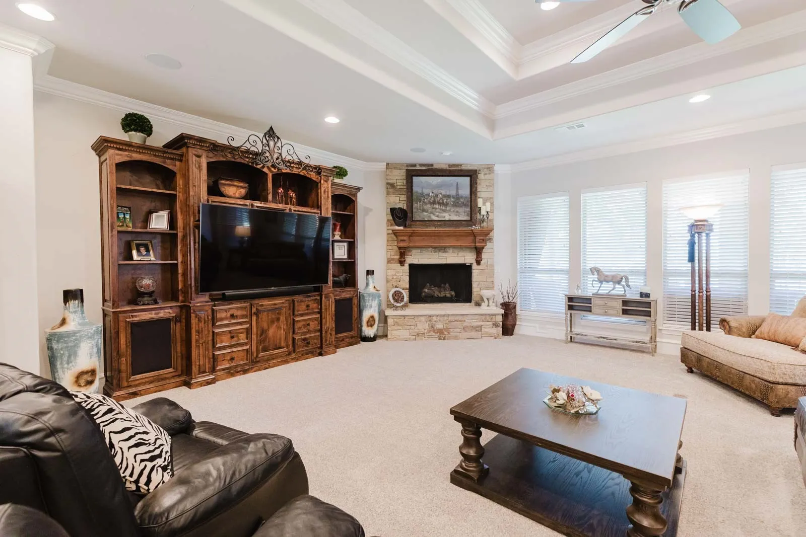 Single Family Residence For Sale in Wise County , 333 PR 4197, Decatur, Texas 76234, 4 Bedroom, 4 Bathroom, 2 Garage spaces, 4,488 Sqft, built in 2008, mls#21290220, Real Estate Agent in Decatur, Homes For Sale in Wise county, Homes For Sale in Decatur, Realtor in Decatur Texas, Real Estate Brokerage Independent Realty Texas, Luminita Cordes Realtor