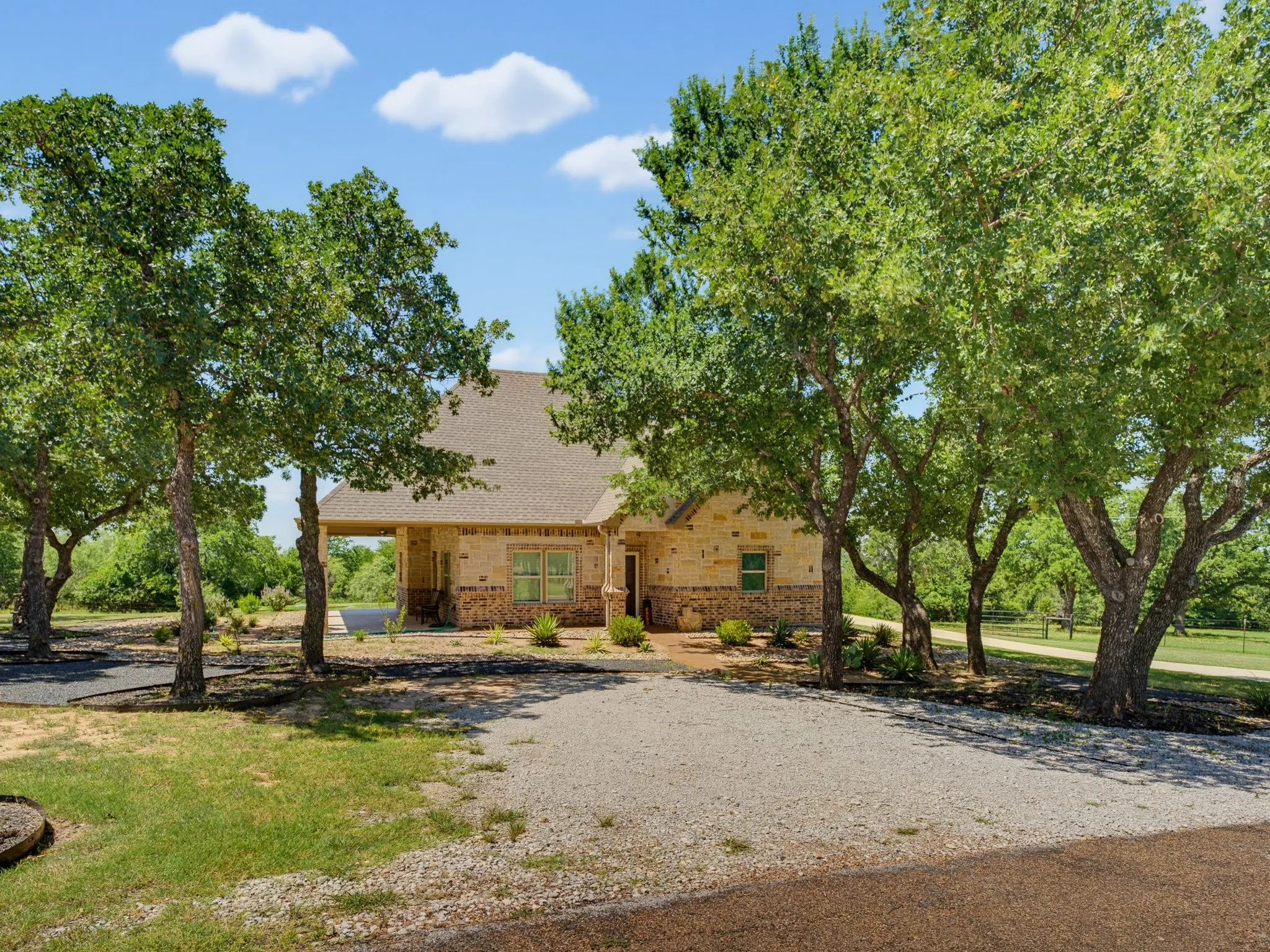 Single Family Residence For Sale in Wise County , 333 PR 4197, Decatur, Texas 76234, 4 Bedroom, 4 Bathroom, 2 Garage spaces, 4,488 Sqft, built in 2008, mls#21290220, Real Estate Agent in Decatur, Homes For Sale in Wise county, Homes For Sale in Decatur, Realtor in Decatur Texas, Real Estate Brokerage Independent Realty Texas, Luminita Cordes Realtor