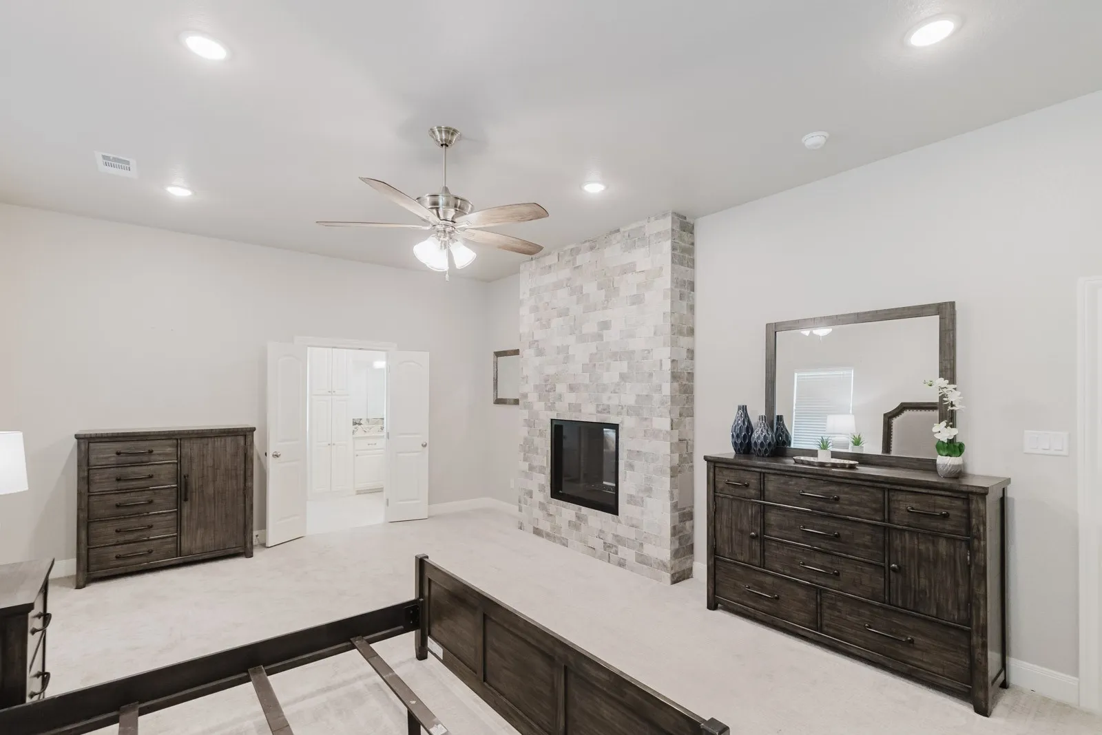 Single Family Residence For Sale in Wise County , 333 PR 4197, Decatur, Texas 76234, 4 Bedroom, 4 Bathroom, 2 Garage spaces, 4,488 Sqft, built in 2008, mls#21290220, Real Estate Agent in Decatur, Homes For Sale in Wise county, Homes For Sale in Decatur, Realtor in Decatur Texas, Real Estate Brokerage Independent Realty Texas, Luminita Cordes Realtor