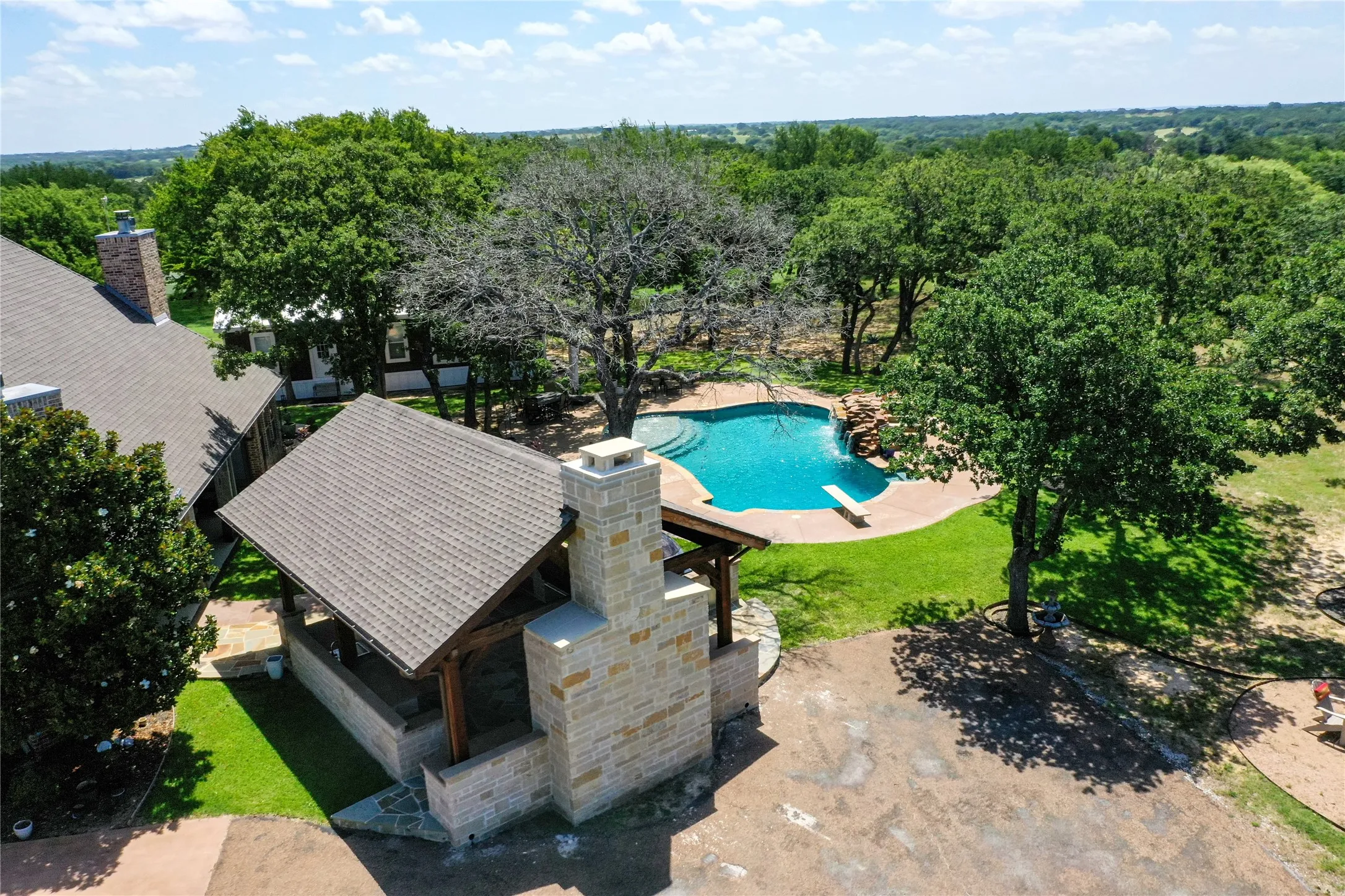 Single Family Residence For Sale in Wise County , 333 PR 4197, Decatur, Texas 76234, 4 Bedroom, 4 Bathroom, 2 Garage spaces, 4,488 Sqft, built in 2008, mls#21290220, Real Estate Agent in Decatur, Homes For Sale in Wise county, Homes For Sale in Decatur, Realtor in Decatur Texas, Real Estate Brokerage Independent Realty Texas, Luminita Cordes Realtor