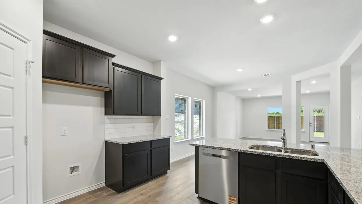Single Family Residence For Sale in Collin County , 2101 Crockett Way, Anna, Texas 75409, 3 Bedroom, 3 Bathroom, 2 Garage spaces, 2,209 Sqft, built in 2026, mls#21292934, Real Estate Agent in Anna, Homes For Sale in Collin county, Homes For Sale in Anna, Realtor in Anna Texas, Real Estate Brokerage Independent Realty Texas, Luminita Cordes Realtor