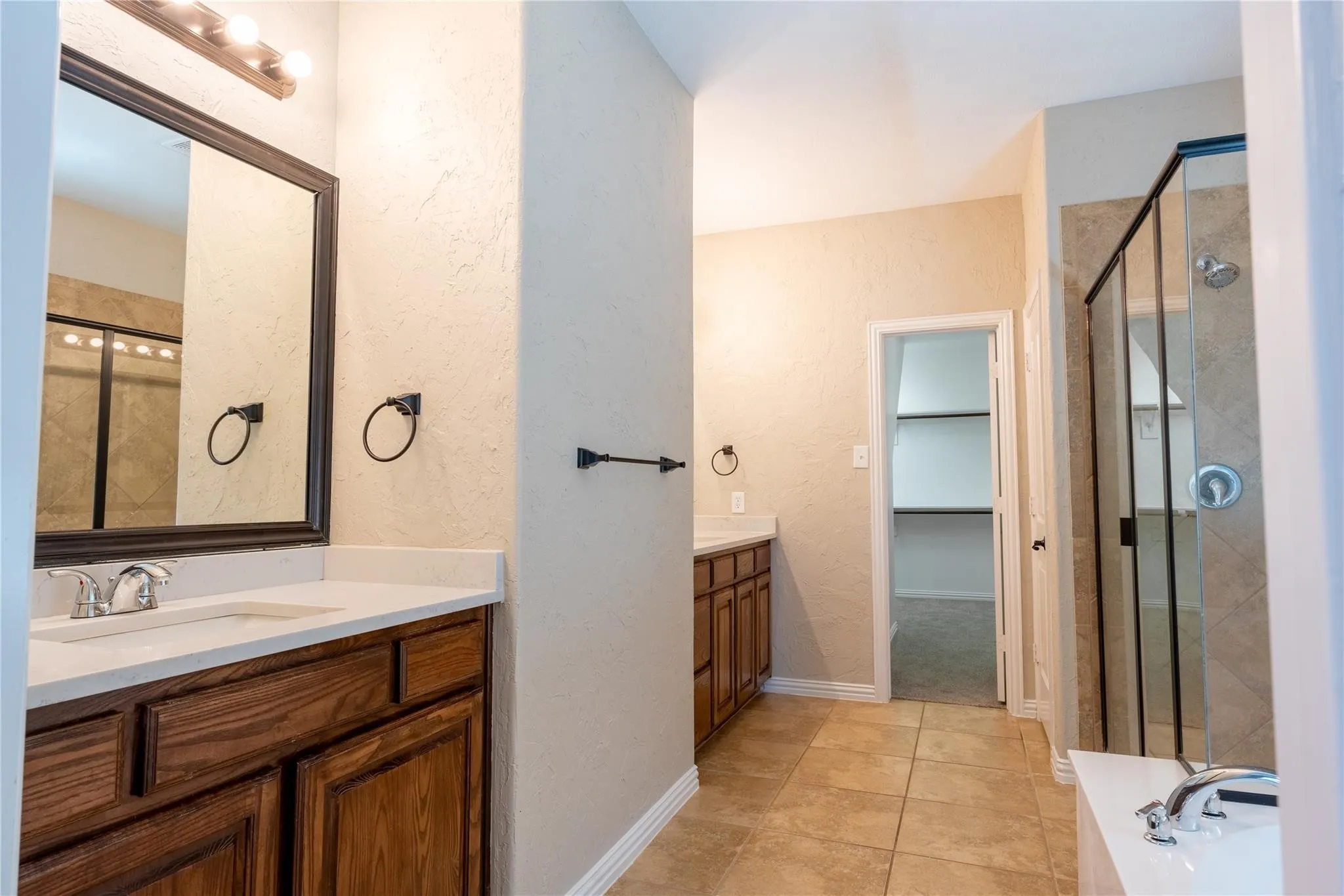 Single Family Residence For Sale in Collin County , 1609 Clearwater Drive, Mc Kinney, Texas 75071, 5 Bedroom, 4 Bathroom, 2 Garage spaces, 3,221 Sqft, built in 2010, mls#21292914, Real Estate Agent in Mc Kinney, Homes For Sale in Collin county, Homes For Sale in Mc Kinney, Realtor in Mc Kinney Texas, Real Estate Brokerage Independent Realty Texas, Luminita Cordes Realtor