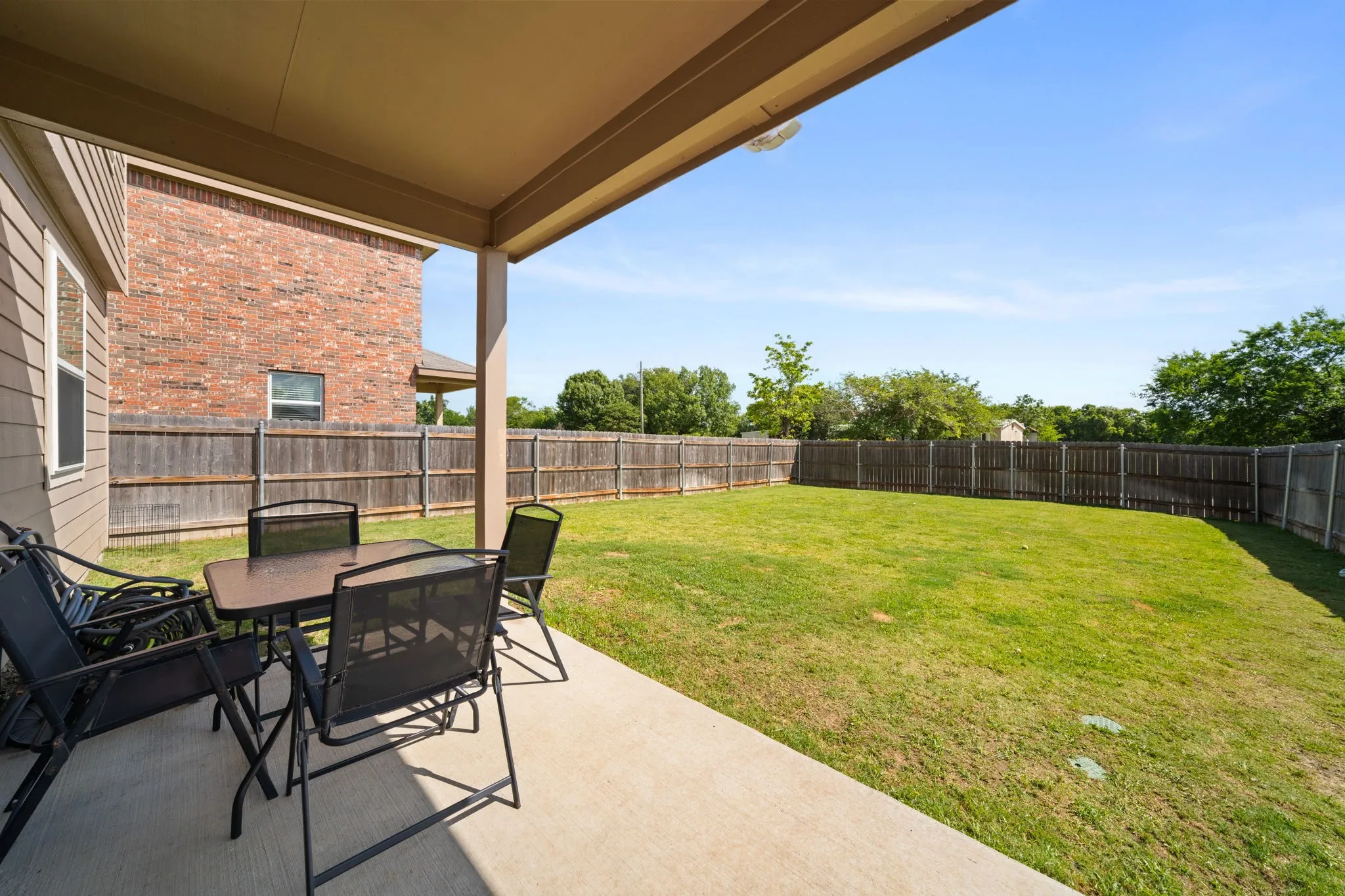 Single Family Residence For Sale in Ellis County , 3606 Kings Drive, Ennis, Texas 75119, 4 Bedroom, 4 Bathroom, 2 Garage spaces, 2,300 Sqft, built in 2022, mls#21288044, Real Estate Agent in Ennis, Homes For Sale in Ellis county, Homes For Sale in Ennis, Realtor in Ennis Texas, Real Estate Brokerage Independent Realty Texas, Luminita Cordes Realtor