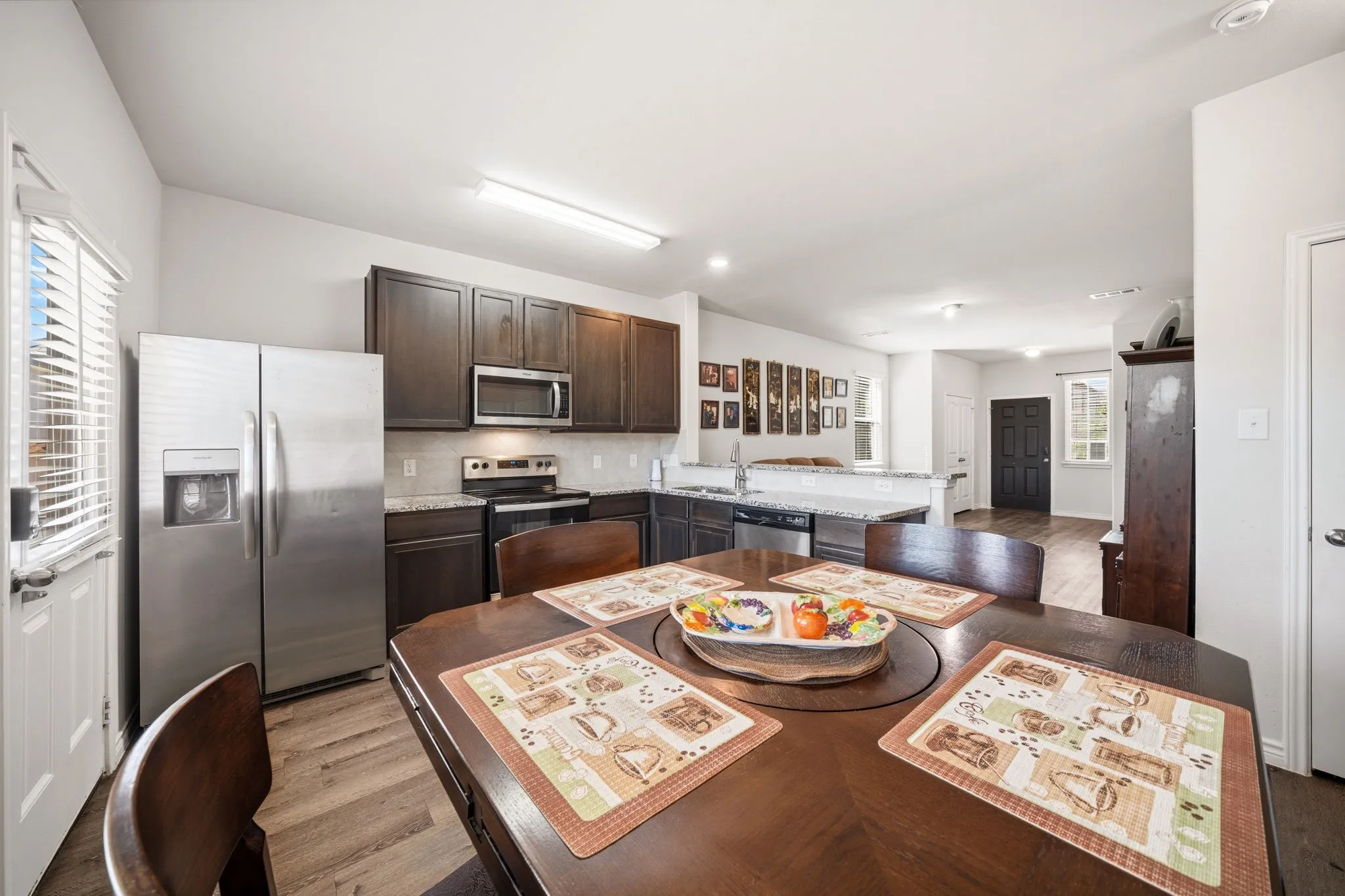 Single Family Residence For Sale in Ellis County , 3606 Kings Drive, Ennis, Texas 75119, 4 Bedroom, 4 Bathroom, 2 Garage spaces, 2,300 Sqft, built in 2022, mls#21288044, Real Estate Agent in Ennis, Homes For Sale in Ellis county, Homes For Sale in Ennis, Realtor in Ennis Texas, Real Estate Brokerage Independent Realty Texas, Luminita Cordes Realtor