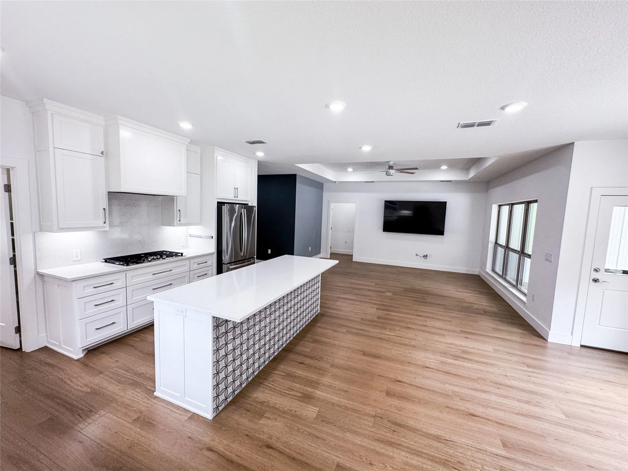 Single Family Residence For Sale in Cass County , 305 County Road 1145, Atlanta, Texas 75551, 2 Bedroom, 2 Bathroom, 3 Garage spaces, 2,067 Sqft, built in 2021, mls#21292959, Real Estate Agent in Atlanta, Homes For Sale in Cass county, Homes For Sale in Atlanta, Realtor in Atlanta Texas, Real Estate Brokerage Independent Realty Texas, Luminita Cordes Realtor