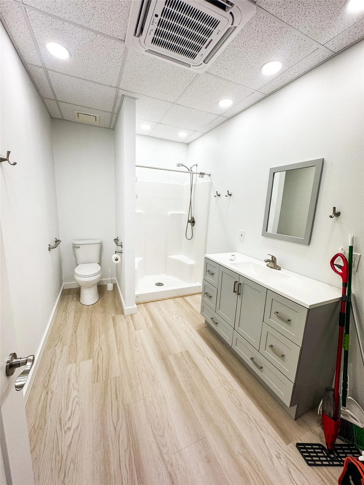 Single Family Residence For Sale in Cass County , 305 County Road 1145, Atlanta, Texas 75551, 2 Bedroom, 2 Bathroom, 3 Garage spaces, 2,067 Sqft, built in 2021, mls#21292959, Real Estate Agent in Atlanta, Homes For Sale in Cass county, Homes For Sale in Atlanta, Realtor in Atlanta Texas, Real Estate Brokerage Independent Realty Texas, Luminita Cordes Realtor