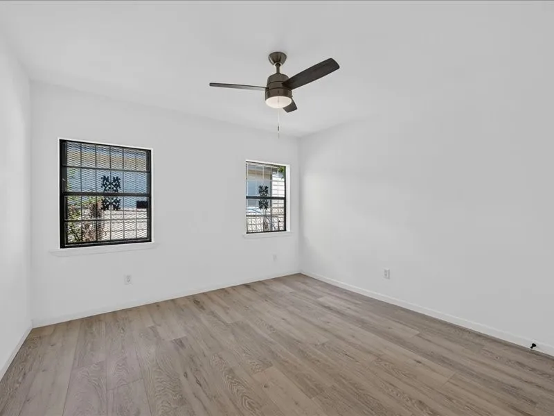Single Family Residence For Sale in Dallas County , 2402 E Overton Road, Dallas, Texas 75216, 4 Bedroom, 4 Bathroom, Garage spaces, 1,956 Sqft, built in 1950, mls#21284113, Real Estate Agent in Dallas, Homes For Sale in Dallas county, Homes For Sale in Dallas, Realtor in Dallas Texas, Real Estate Brokerage Independent Realty Texas, Luminita Cordes Realtor