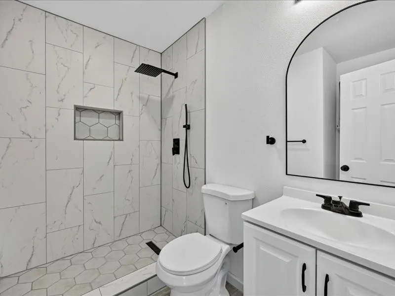 Single Family Residence For Sale in Dallas County , 2402 E Overton Road, Dallas, Texas 75216, 4 Bedroom, 4 Bathroom, Garage spaces, 1,956 Sqft, built in 1950, mls#21284113, Real Estate Agent in Dallas, Homes For Sale in Dallas county, Homes For Sale in Dallas, Realtor in Dallas Texas, Real Estate Brokerage Independent Realty Texas, Luminita Cordes Realtor