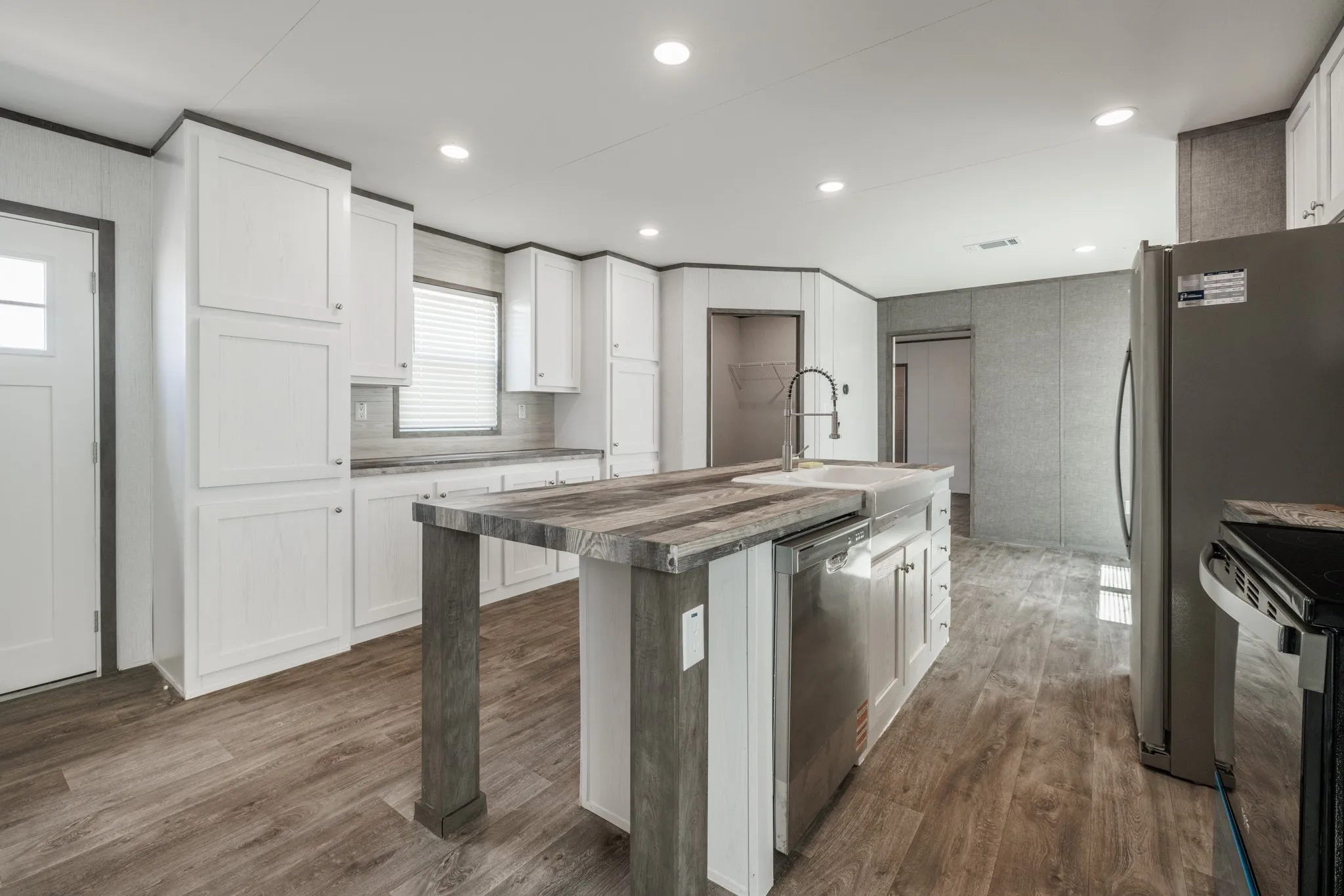 Manufactured Home For Sale in Jones County , 11122 PR 316, Hawley, Texas 79525, 3 Bedroom, 2 Bathroom, Garage spaces, 1,216 Sqft, built in 2025, mls#21292048, Real Estate Agent in Hawley, Homes For Sale in Jones county, Homes For Sale in Hawley, Realtor in Hawley Texas, Real Estate Brokerage Independent Realty Texas, Luminita Cordes Realtor