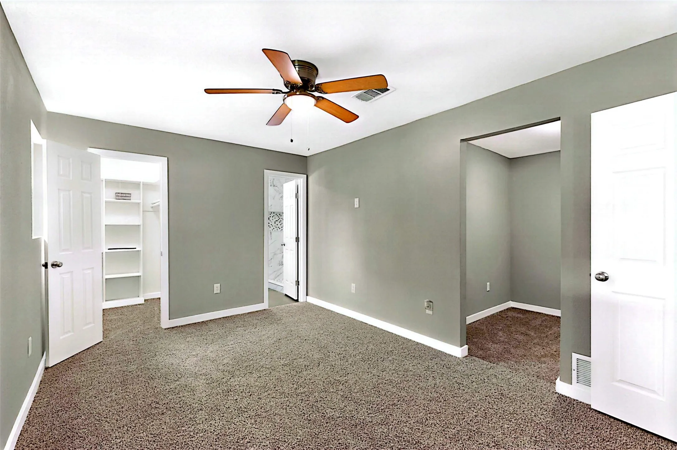 Showing the bonus room for office/baby room