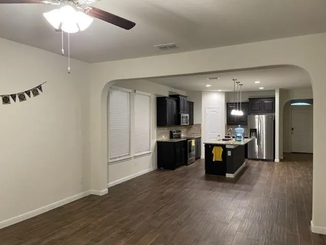 Single Family Residence For Rent in Tarrant County , 9528 Belle Prairie Trail, Fort Worth, Texas 76177, 3 Bedroom, 2 Bathroom, 2 Garage spaces, 1,802 Sqft, built in 2019, mls#21292976, Real Estate Agent in Fort Worth, Homes For Rent in Tarrant county, Homes For Rent in Fort Worth, Realtor in Fort Worth Texas, Real Estate Brokerage Independent Realty Texas, Luminita Cordes Realtor