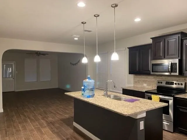 Single Family Residence For Rent in Tarrant County , 9528 Belle Prairie Trail, Fort Worth, Texas 76177, 3 Bedroom, 2 Bathroom, 2 Garage spaces, 1,802 Sqft, built in 2019, mls#21292976, Real Estate Agent in Fort Worth, Homes For Rent in Tarrant county, Homes For Rent in Fort Worth, Realtor in Fort Worth Texas, Real Estate Brokerage Independent Realty Texas, Luminita Cordes Realtor
