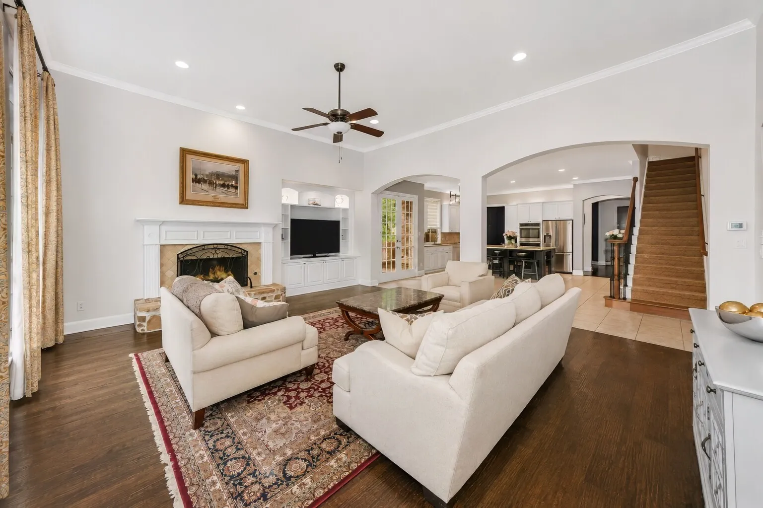 Single Family Residence For Sale in Collin County , 1105 Woodhaven Drive, Mc Kinney, Texas 75072, 4 Bedroom, 5 Bathroom, 3 Garage spaces, 3,661 Sqft, built in 2001, mls#21293006, Real Estate Agent in Mc Kinney, Homes For Sale in Collin county, Homes For Sale in Mc Kinney, Realtor in Mc Kinney Texas, Real Estate Brokerage Independent Realty Texas, Luminita Cordes Realtor