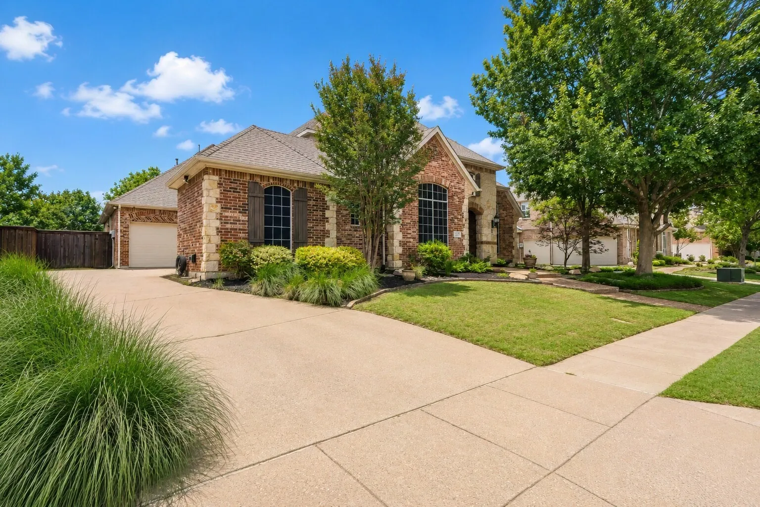 Single Family Residence For Sale in Collin County , 1105 Woodhaven Drive, Mc Kinney, Texas 75072, 4 Bedroom, 5 Bathroom, 3 Garage spaces, 3,661 Sqft, built in 2001, mls#21293006, Real Estate Agent in Mc Kinney, Homes For Sale in Collin county, Homes For Sale in Mc Kinney, Realtor in Mc Kinney Texas, Real Estate Brokerage Independent Realty Texas, Luminita Cordes Realtor