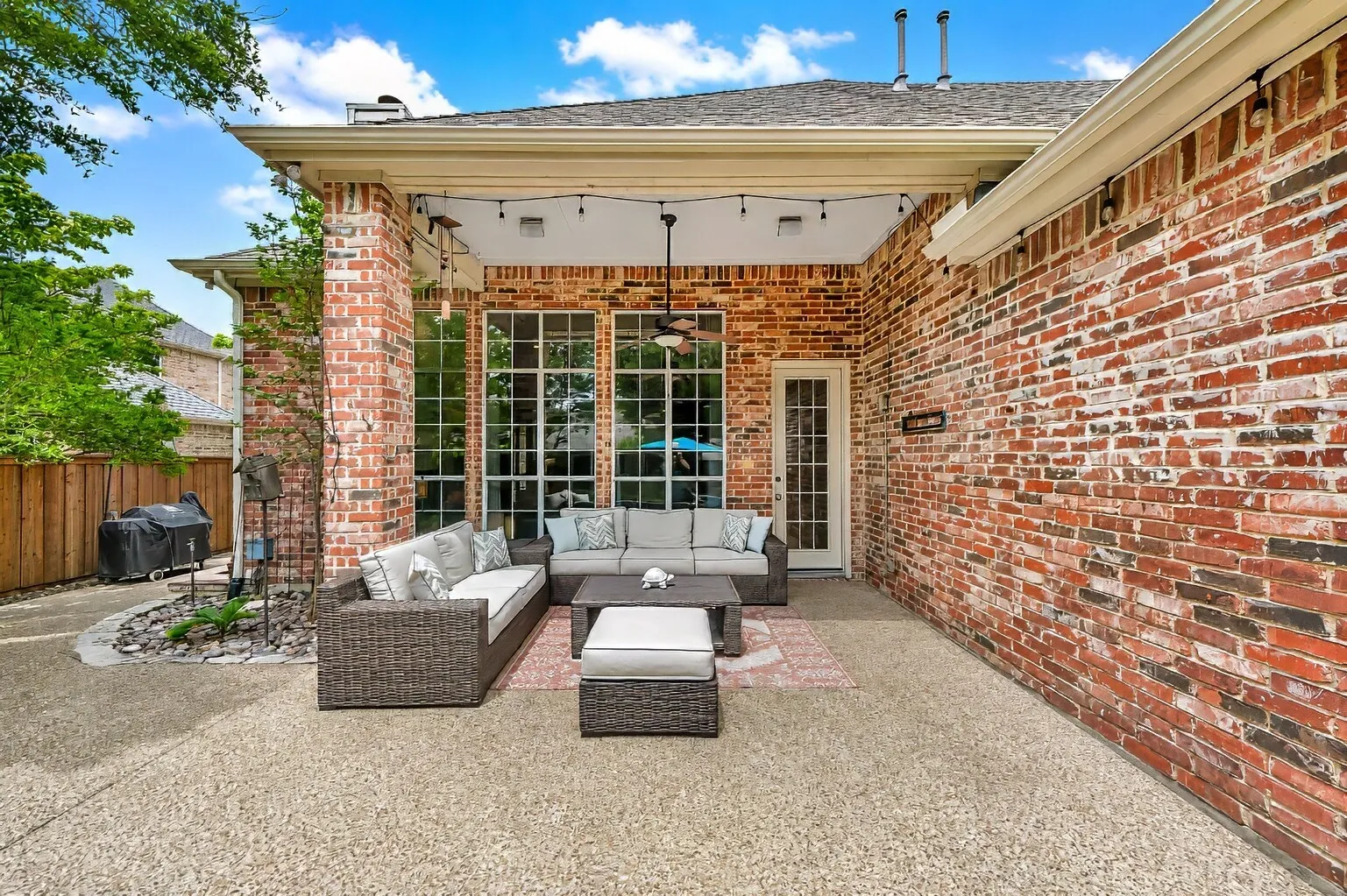 Single Family Residence For Sale in Collin County , 1105 Woodhaven Drive, Mc Kinney, Texas 75072, 4 Bedroom, 5 Bathroom, 3 Garage spaces, 3,661 Sqft, built in 2001, mls#21293006, Real Estate Agent in Mc Kinney, Homes For Sale in Collin county, Homes For Sale in Mc Kinney, Realtor in Mc Kinney Texas, Real Estate Brokerage Independent Realty Texas, Luminita Cordes Realtor