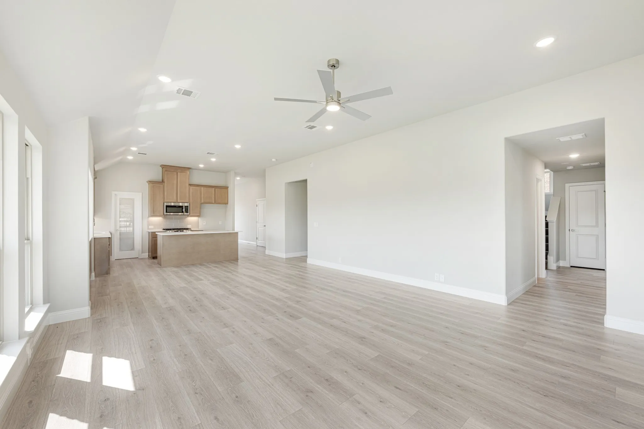 Single Family Residence For Sale in Dallas County , 121 Creekstone Drive, Balch Springs, Texas 75181, 4 Bedroom, 3 Bathroom, 2 Garage spaces, 2,452 Sqft, built in 2026, mls#21293008, Real Estate Agent in Balch Springs, Homes For Sale in Dallas county, Homes For Sale in Balch Springs, Realtor in Balch Springs Texas, Real Estate Brokerage Independent Realty Texas, Luminita Cordes Realtor