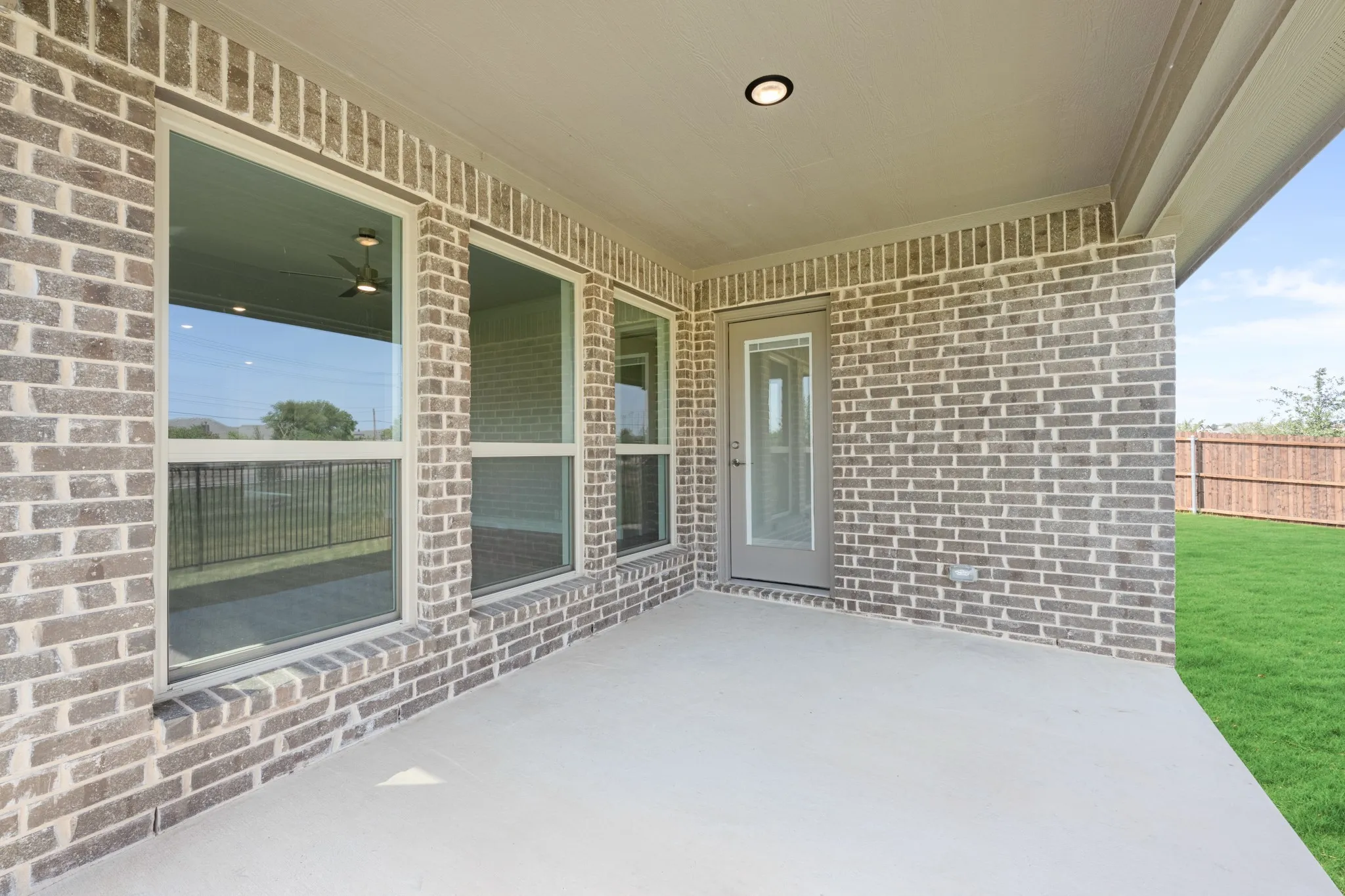 Single Family Residence For Sale in Dallas County , 121 Creekstone Drive, Balch Springs, Texas 75181, 4 Bedroom, 3 Bathroom, 2 Garage spaces, 2,452 Sqft, built in 2026, mls#21293008, Real Estate Agent in Balch Springs, Homes For Sale in Dallas county, Homes For Sale in Balch Springs, Realtor in Balch Springs Texas, Real Estate Brokerage Independent Realty Texas, Luminita Cordes Realtor
