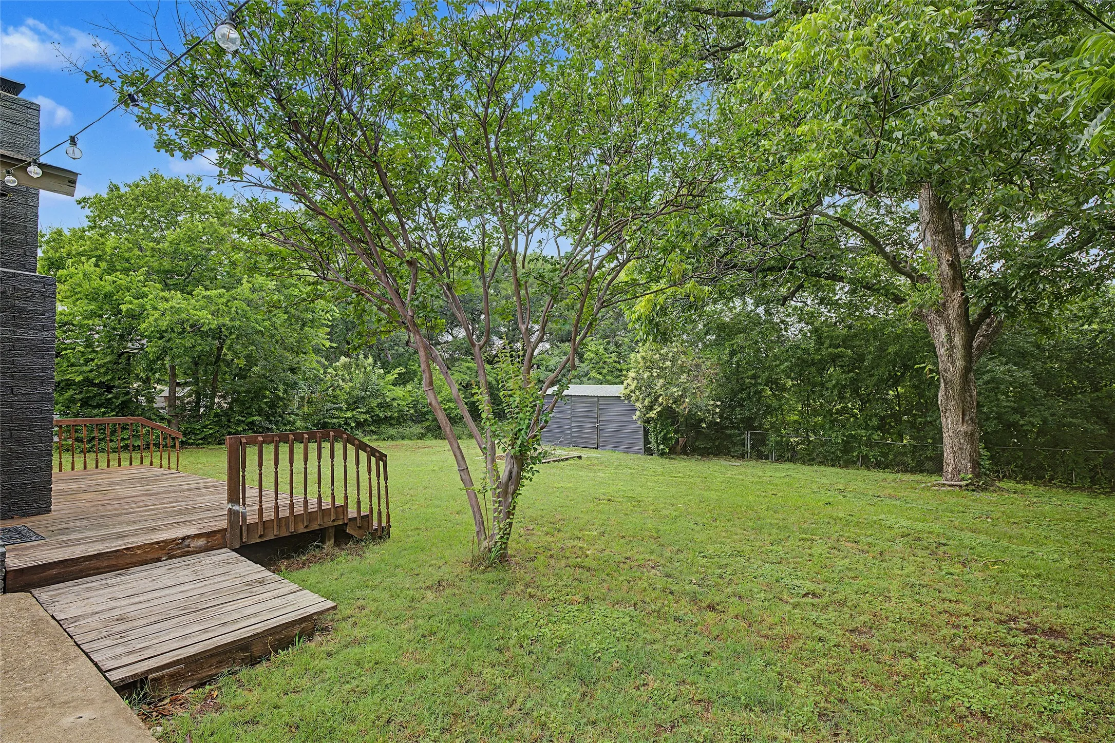 Single Family Residence For Sale in Tarrant County , 3644 W Seminary Drive, Fort Worth, Texas 76109, 3 Bedroom, 2 Bathroom, Garage spaces, 2,523 Sqft, built in 1950, Price $425,000, mls#21277954, Real Estate Agent in Fort Worth, Homes For Sale in Tarrant county, Homes For Sale in Fort Worth, Realtor in Fort Worth Texas, Real Estate Brokerage Independent Realty Texas, Luminita Cordes Realtor