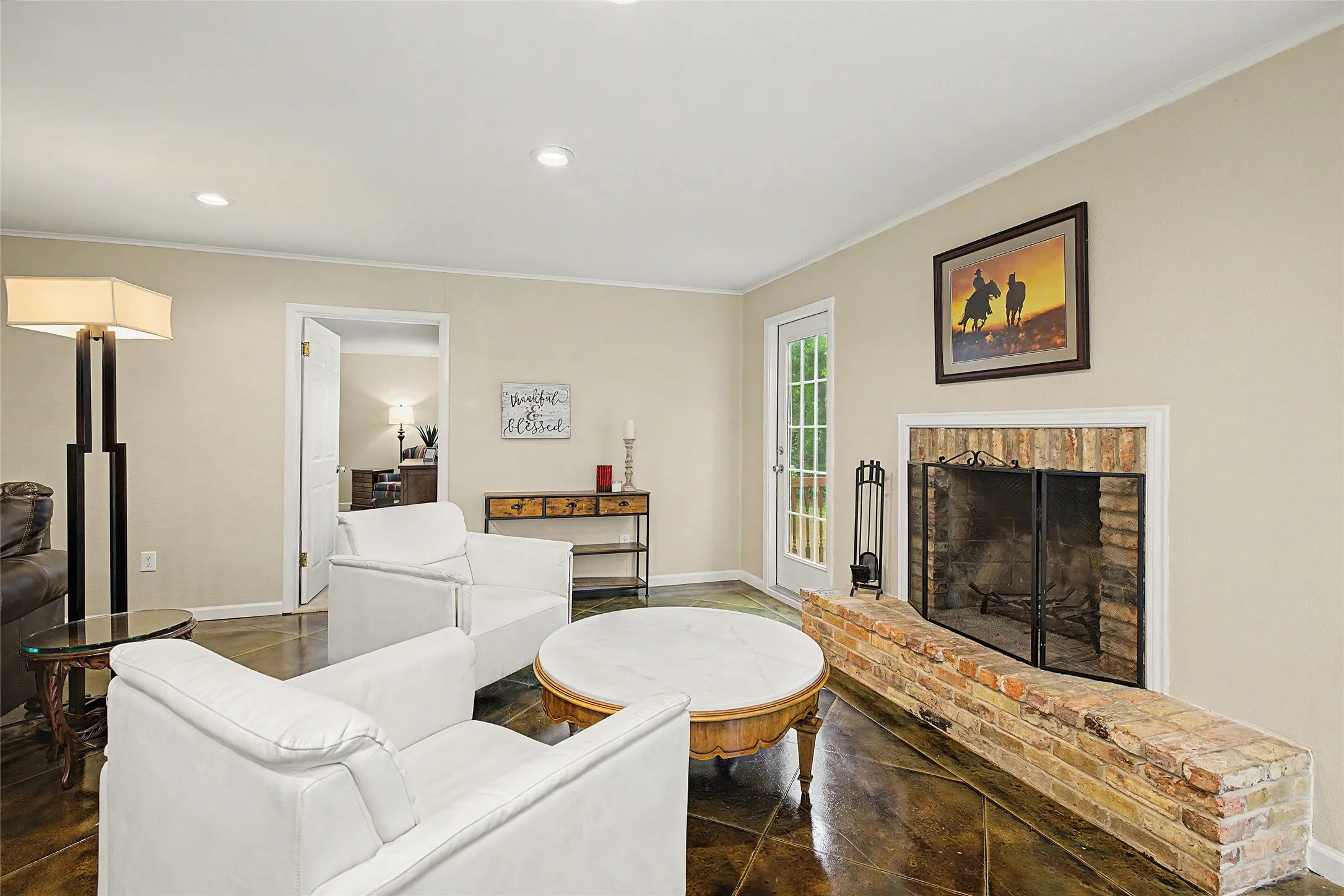 Single Family Residence For Sale in Tarrant County , 3644 W Seminary Drive, Fort Worth, Texas 76109, 3 Bedroom, 2 Bathroom, Garage spaces, 2,523 Sqft, built in 1950, Price $425,000, mls#21277954, Real Estate Agent in Fort Worth, Homes For Sale in Tarrant county, Homes For Sale in Fort Worth, Realtor in Fort Worth Texas, Real Estate Brokerage Independent Realty Texas, Luminita Cordes Realtor