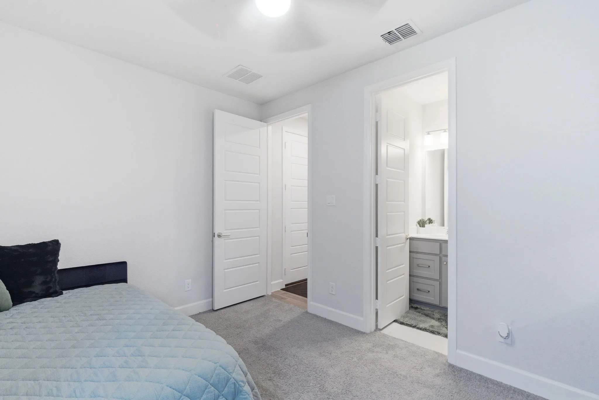 Single Family Residence For Sale in Tarrant County , 915 Winter Cherry Lane, Haslet, Texas 76052, 3 Bedroom, 3 Bathroom, 2 Garage spaces, 2,181 Sqft, built in 2024, Price $524,900, mls#21291882, Real Estate Agent in Haslet, Homes For Sale in Tarrant county, Homes For Sale in Haslet, Realtor in Haslet Texas, Real Estate Brokerage Independent Realty Texas, Luminita Cordes Realtor