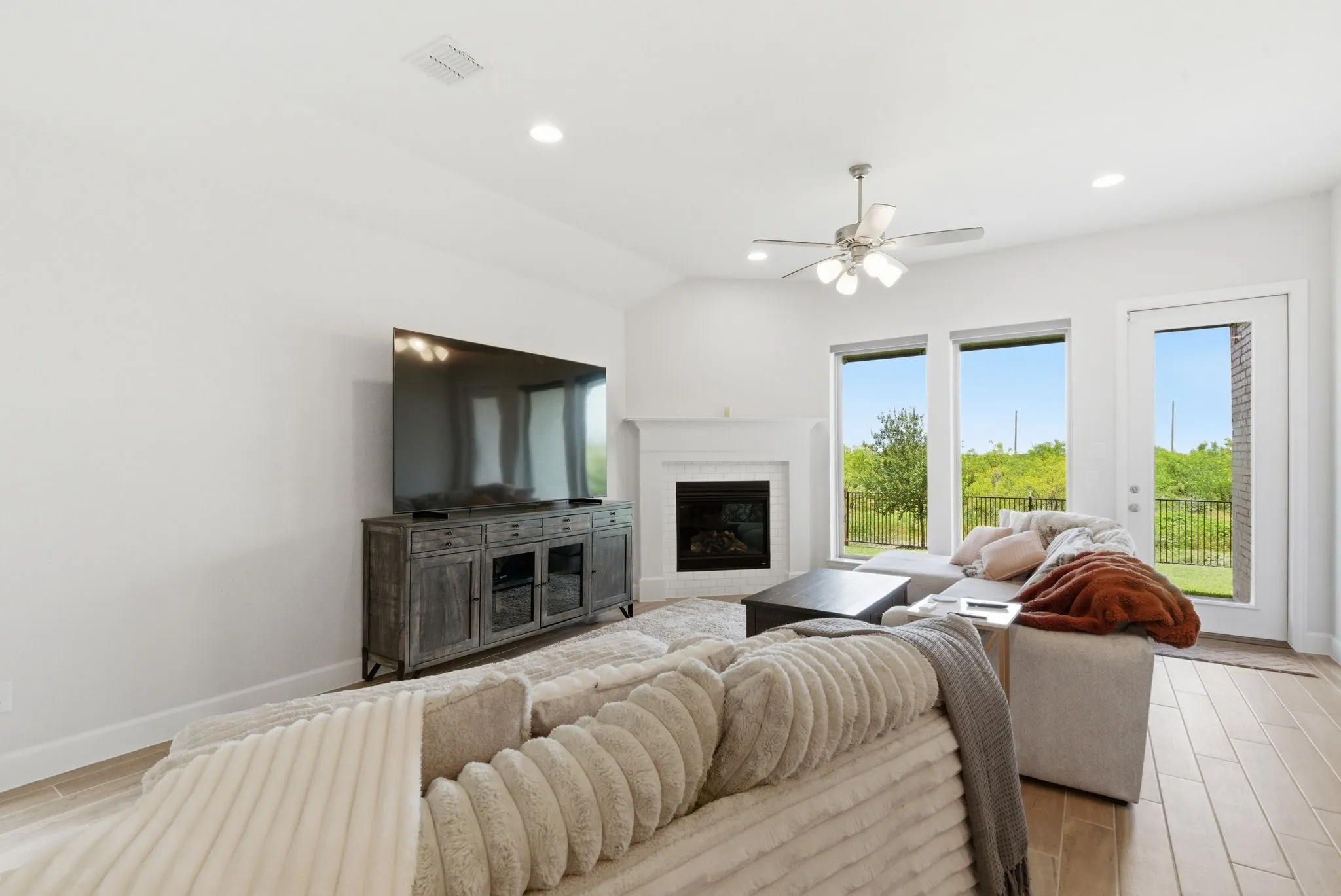Single Family Residence For Sale in Tarrant County , 915 Winter Cherry Lane, Haslet, Texas 76052, 3 Bedroom, 3 Bathroom, 2 Garage spaces, 2,181 Sqft, built in 2024, Price $524,900, mls#21291882, Real Estate Agent in Haslet, Homes For Sale in Tarrant county, Homes For Sale in Haslet, Realtor in Haslet Texas, Real Estate Brokerage Independent Realty Texas, Luminita Cordes Realtor