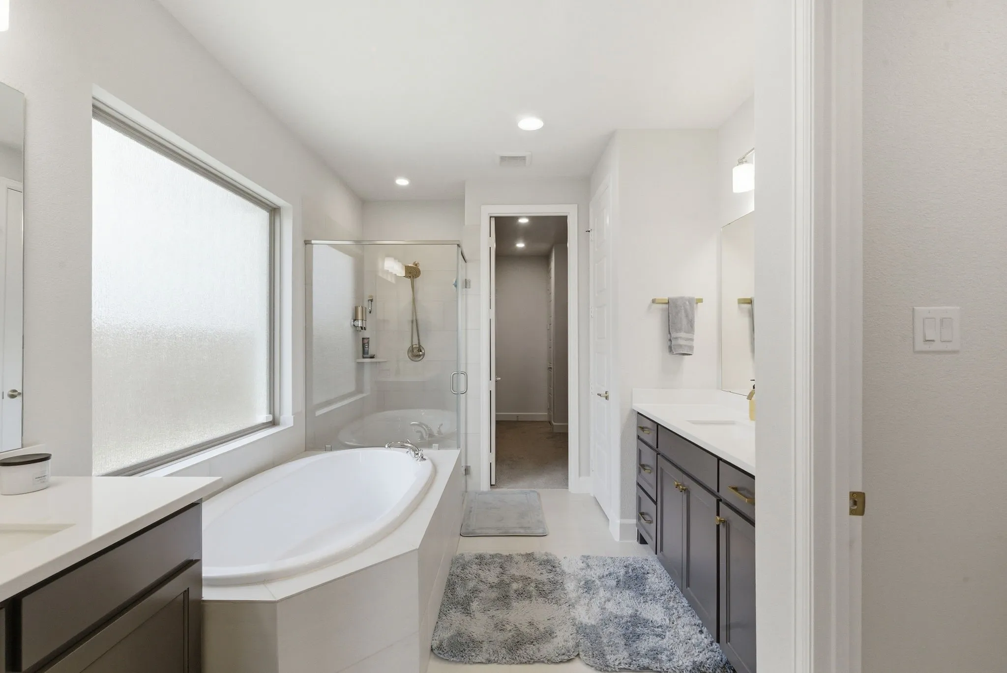 Single Family Residence For Sale in Tarrant County , 915 Winter Cherry Lane, Haslet, Texas 76052, 3 Bedroom, 3 Bathroom, 2 Garage spaces, 2,181 Sqft, built in 2024, Price $524,900, mls#21291882, Real Estate Agent in Haslet, Homes For Sale in Tarrant county, Homes For Sale in Haslet, Realtor in Haslet Texas, Real Estate Brokerage Independent Realty Texas, Luminita Cordes Realtor