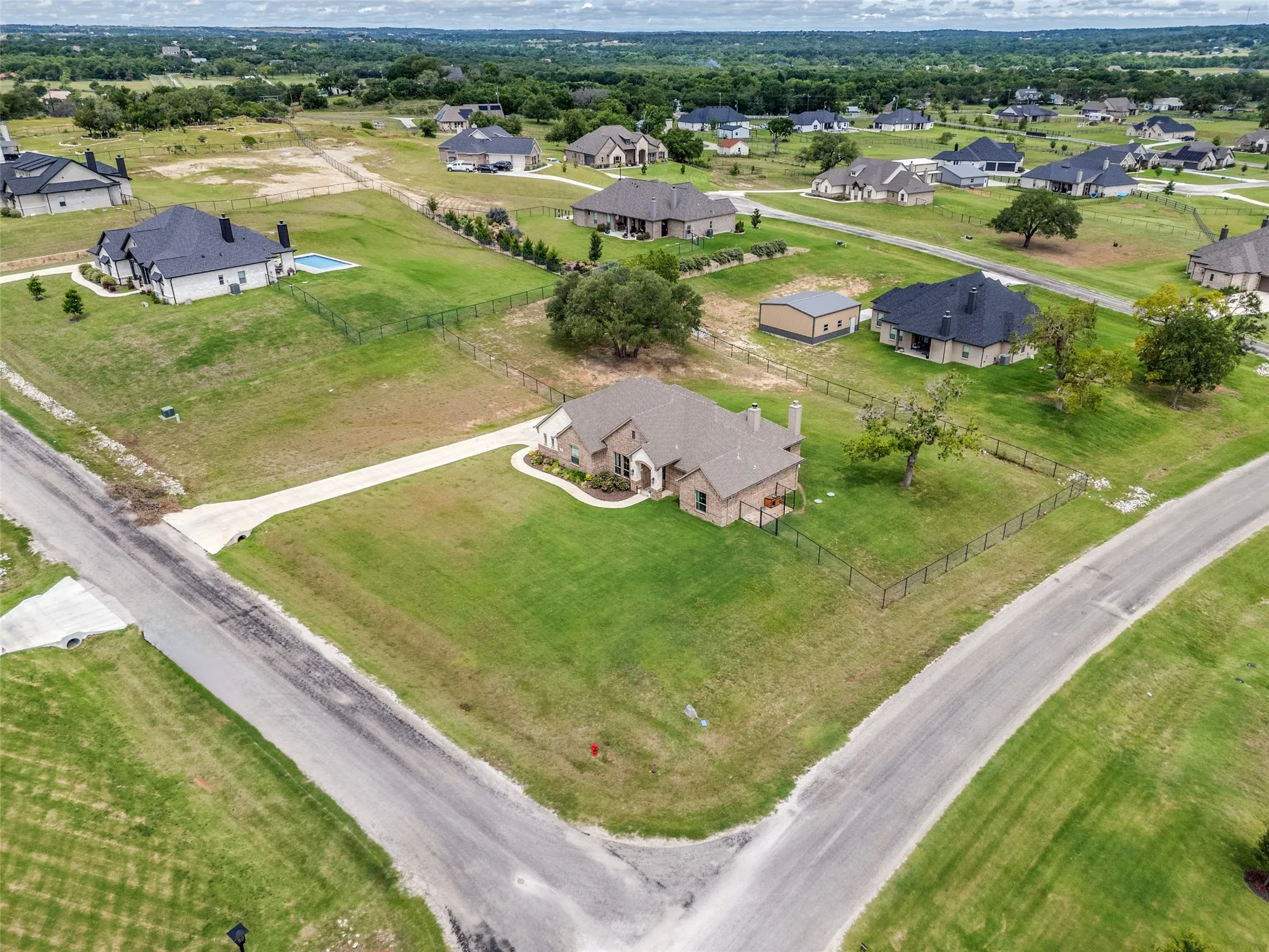 Single Family Residence For Sale in Parker County , 409 Oak Meadow Lane, Weatherford, Texas 76085, 4 Bedroom, 3 Bathroom, 2 Garage spaces, 2,245 Sqft, built in 2022, mls#21283702, Real Estate Agent in Weatherford, Homes For Sale in Parker county, Homes For Sale in Weatherford, Realtor in Weatherford Texas, Real Estate Brokerage Independent Realty Texas, Luminita Cordes Realtor