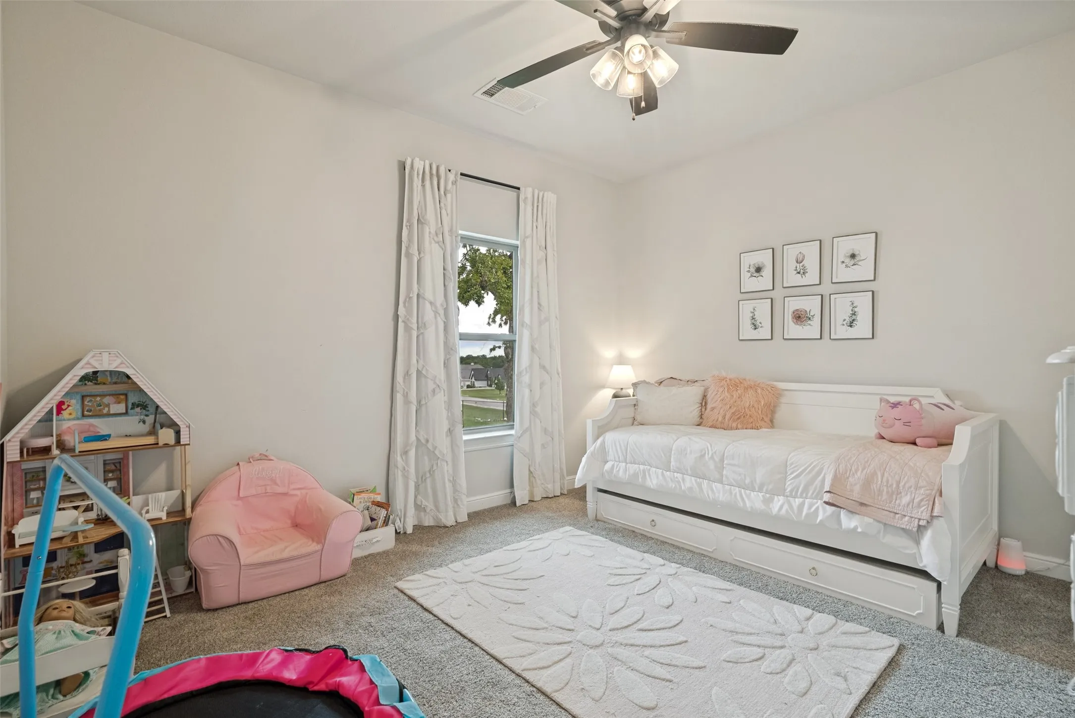 Secondary bedroom 2