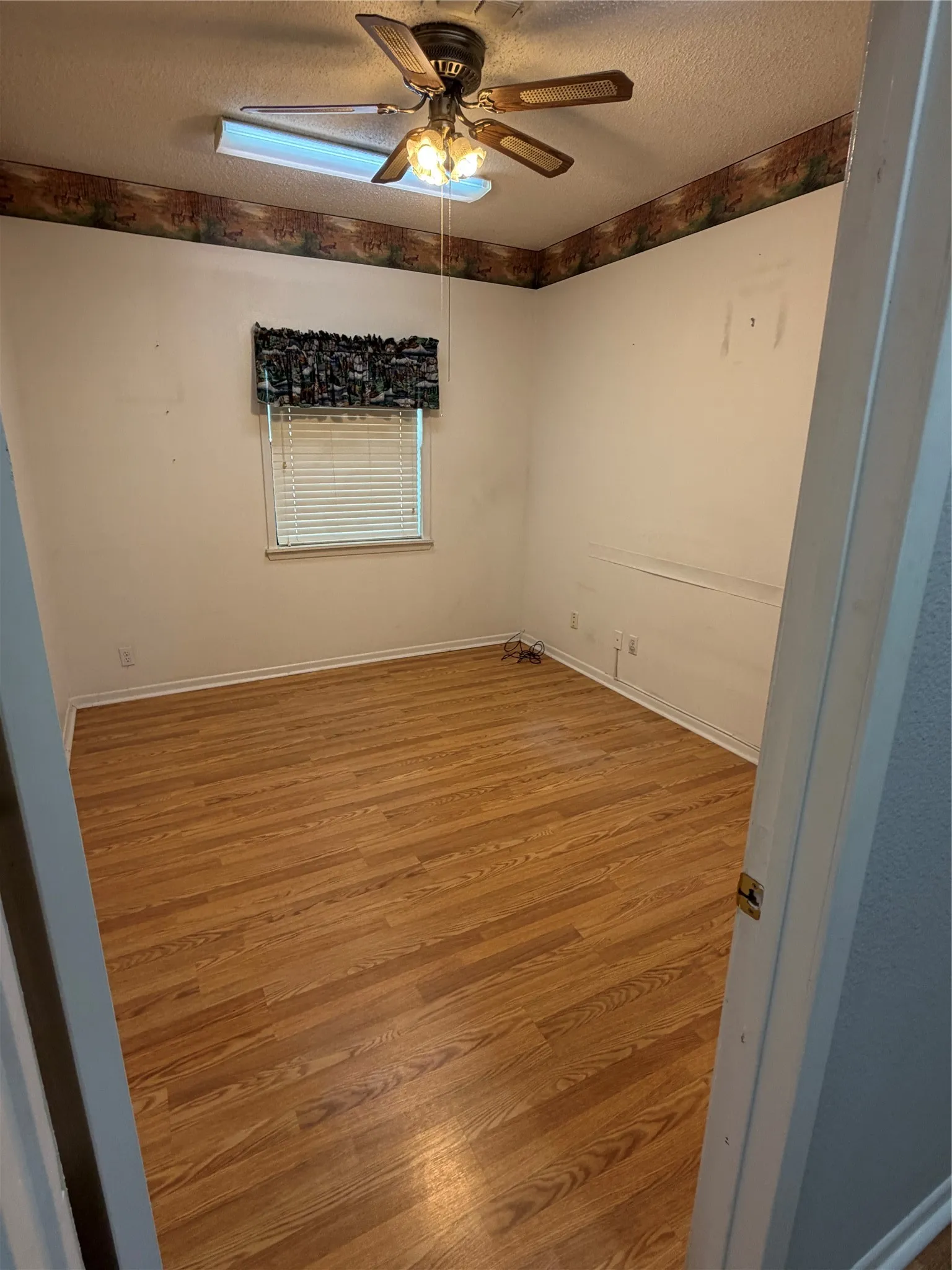 Office For Sale in Comanche County , 1503 E Central Avenue, Comanche, Texas 76442, 0, 0, Garage spaces, 0 Sqft, built in 1967, mls#21293024, Real Estate Agent in Comanche, Homes For Sale in Comanche county, Homes For Sale in Comanche, Realtor in Comanche Texas, Real Estate Brokerage Independent Realty Texas, Luminita Cordes Realtor