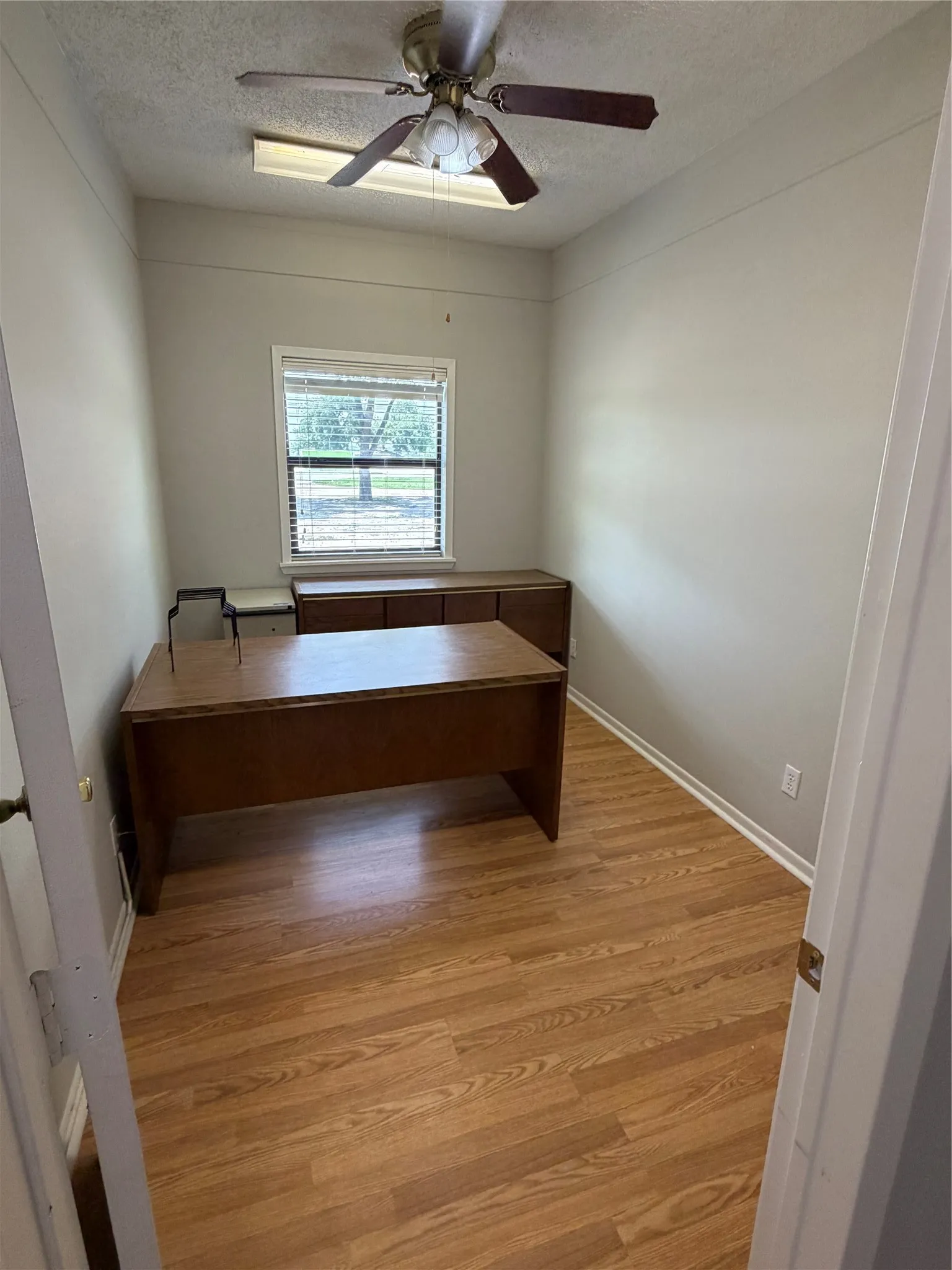 Office For Sale in Comanche County , 1503 E Central Avenue, Comanche, Texas 76442, 0, 0, Garage spaces, 0 Sqft, built in 1967, mls#21293024, Real Estate Agent in Comanche, Homes For Sale in Comanche county, Homes For Sale in Comanche, Realtor in Comanche Texas, Real Estate Brokerage Independent Realty Texas, Luminita Cordes Realtor