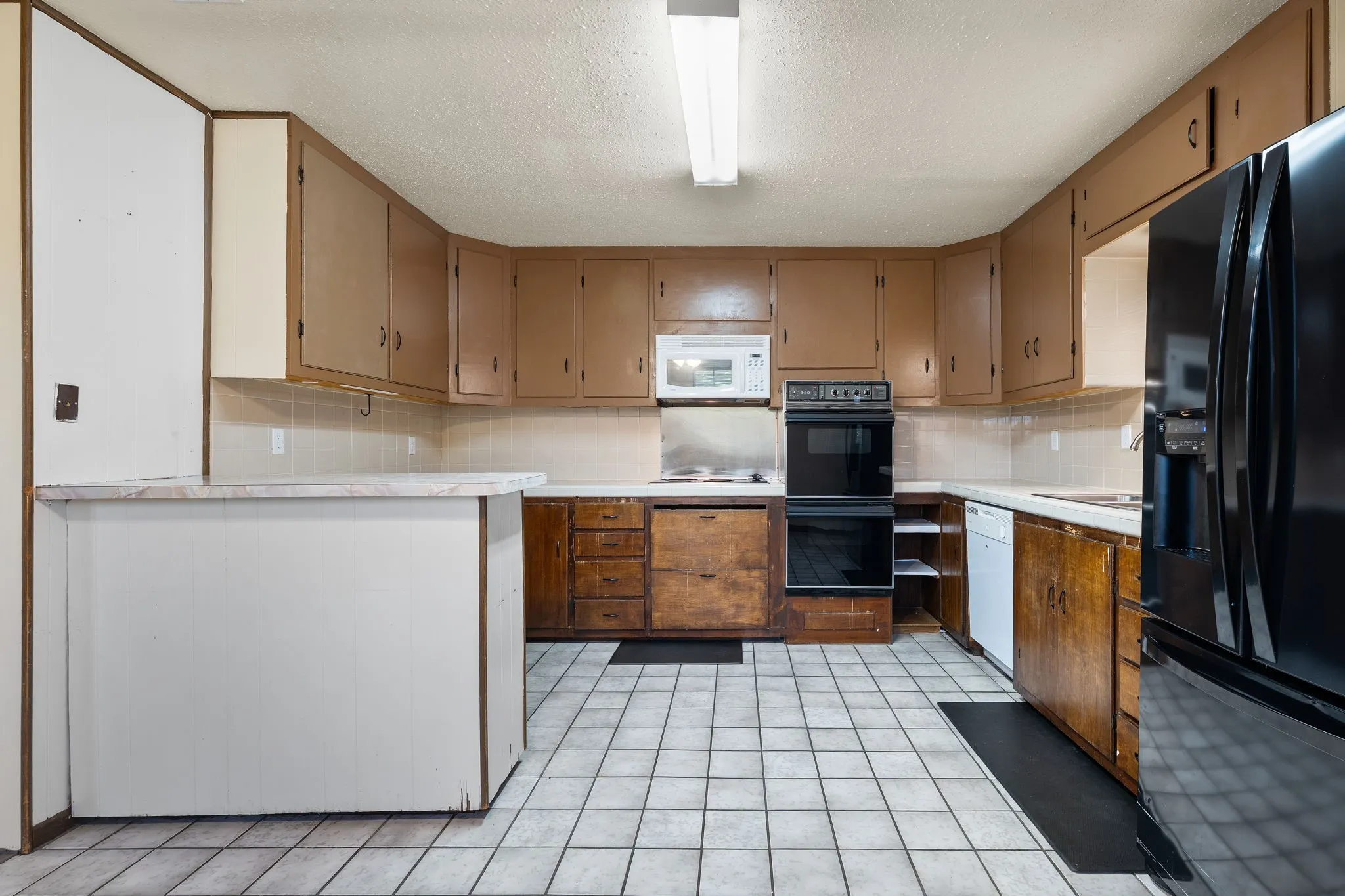 Single Family Residence For Sale in Mc Lennan County , 373 Ingred Street, Waco, Texas 76705, 2 Bedroom, 3 Bathroom, Garage spaces, 1,305 Sqft, built in 1985, mls#21288072, Real Estate Agent in Waco, Homes For Sale in Mc Lennan county, Homes For Sale in Waco, Realtor in Waco Texas, Real Estate Brokerage Independent Realty Texas, Luminita Cordes Realtor