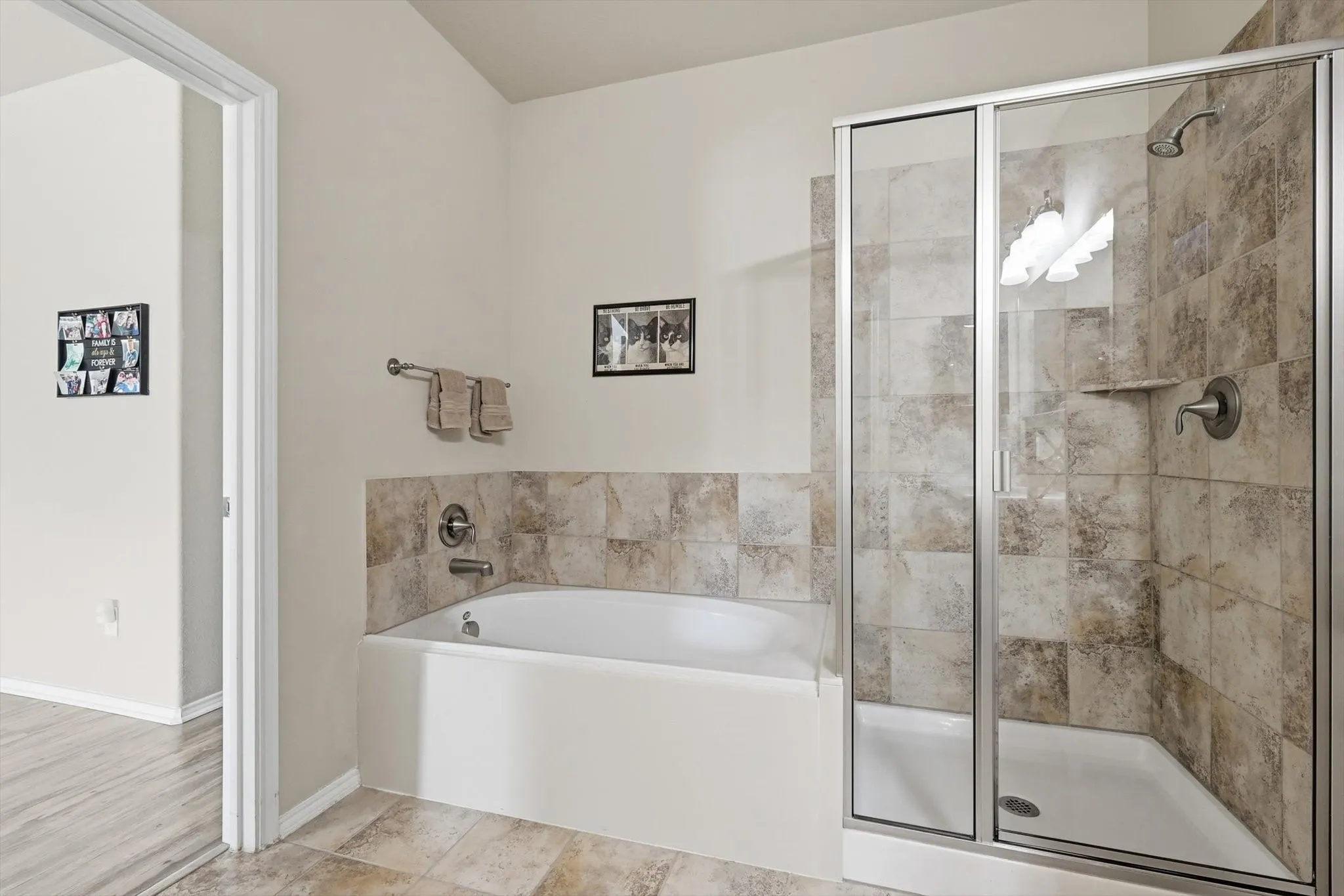 Single Family Residence For Sale in Denton County , 5104 Texana Drive, Frisco, Texas 75036, 3 Bedroom, 2 Bathroom, 2 Garage spaces, 1,706 Sqft, built in 2016, mls#21287355, Real Estate Agent in Frisco, Homes For Sale in Denton county, Homes For Sale in Frisco, Realtor in Frisco Texas, Real Estate Brokerage Independent Realty Texas, Luminita Cordes Realtor