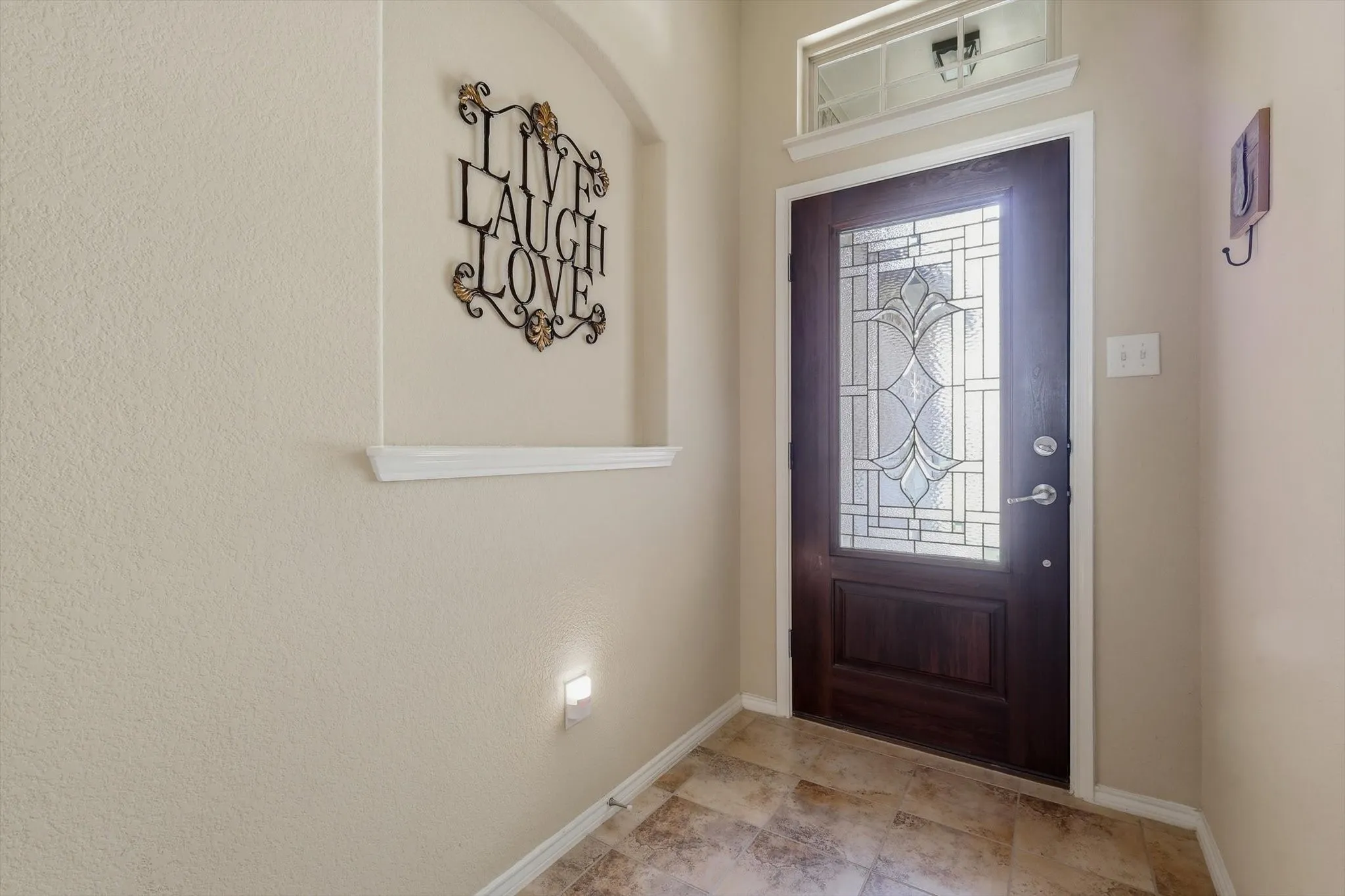 Single Family Residence For Sale in Denton County , 5104 Texana Drive, Frisco, Texas 75036, 3 Bedroom, 2 Bathroom, 2 Garage spaces, 1,706 Sqft, built in 2016, mls#21287355, Real Estate Agent in Frisco, Homes For Sale in Denton county, Homes For Sale in Frisco, Realtor in Frisco Texas, Real Estate Brokerage Independent Realty Texas, Luminita Cordes Realtor