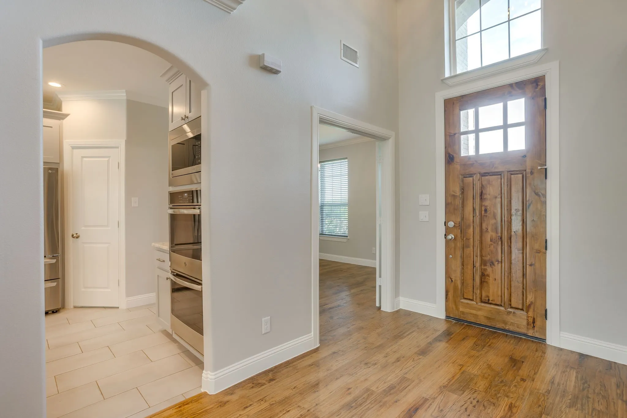 Single Family Residence For Sale in Parker County , 120 War Wagon Circle, Millsap, Texas 76066, 4 Bedroom, 3 Bathroom, 2 Garage spaces, 2,654 Sqft, built in 2018, mls#21292977, Real Estate Agent in Millsap, Homes For Sale in Parker county, Homes For Sale in Millsap, Realtor in Millsap Texas, Real Estate Brokerage Independent Realty Texas, Luminita Cordes Realtor