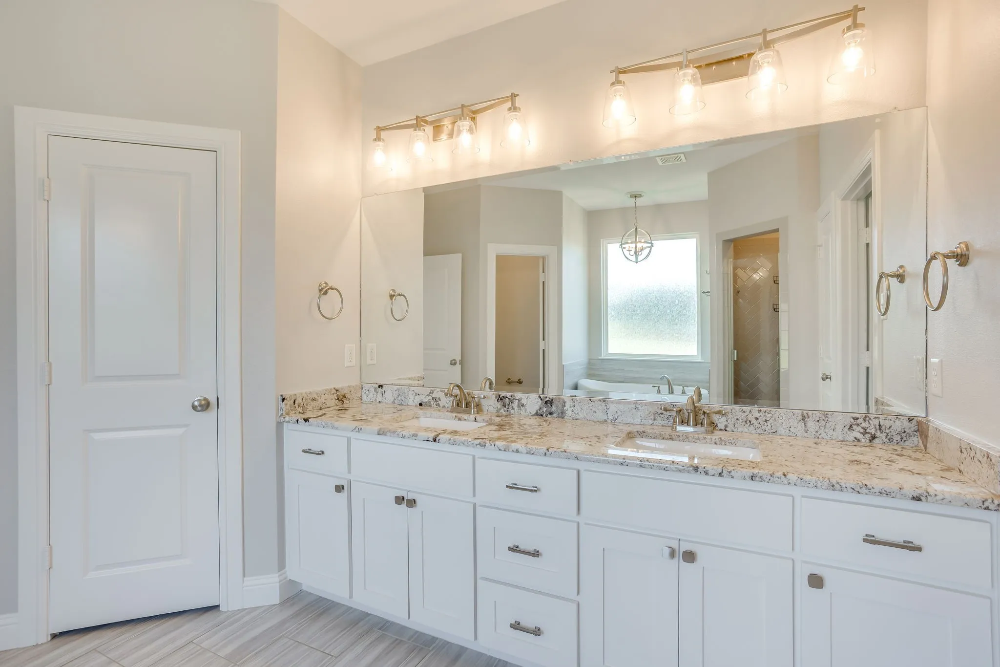 Single Family Residence For Sale in Parker County , 120 War Wagon Circle, Millsap, Texas 76066, 4 Bedroom, 3 Bathroom, 2 Garage spaces, 2,654 Sqft, built in 2018, mls#21292977, Real Estate Agent in Millsap, Homes For Sale in Parker county, Homes For Sale in Millsap, Realtor in Millsap Texas, Real Estate Brokerage Independent Realty Texas, Luminita Cordes Realtor