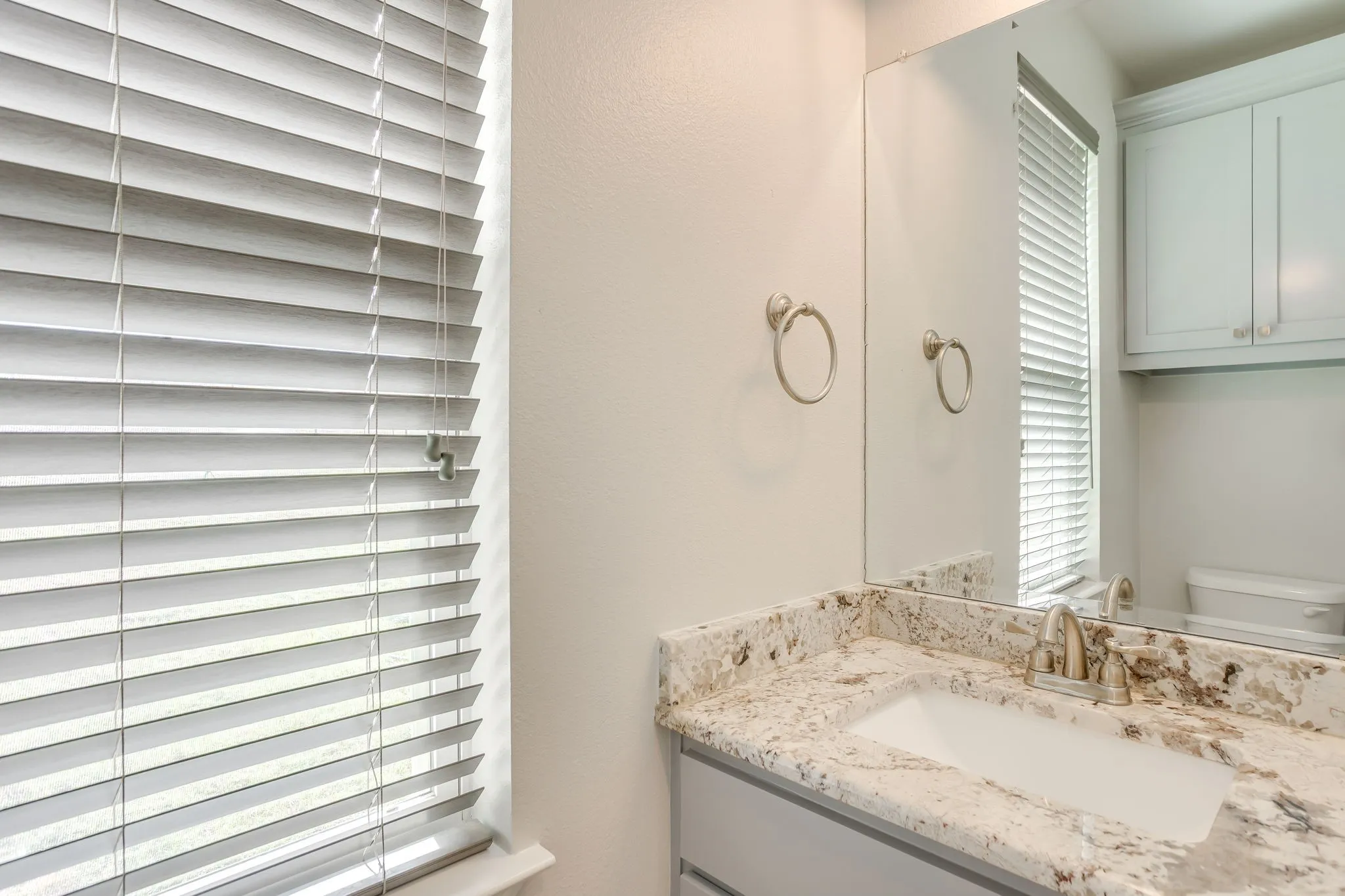 Single Family Residence For Sale in Parker County , 120 War Wagon Circle, Millsap, Texas 76066, 4 Bedroom, 3 Bathroom, 2 Garage spaces, 2,654 Sqft, built in 2018, mls#21292977, Real Estate Agent in Millsap, Homes For Sale in Parker county, Homes For Sale in Millsap, Realtor in Millsap Texas, Real Estate Brokerage Independent Realty Texas, Luminita Cordes Realtor