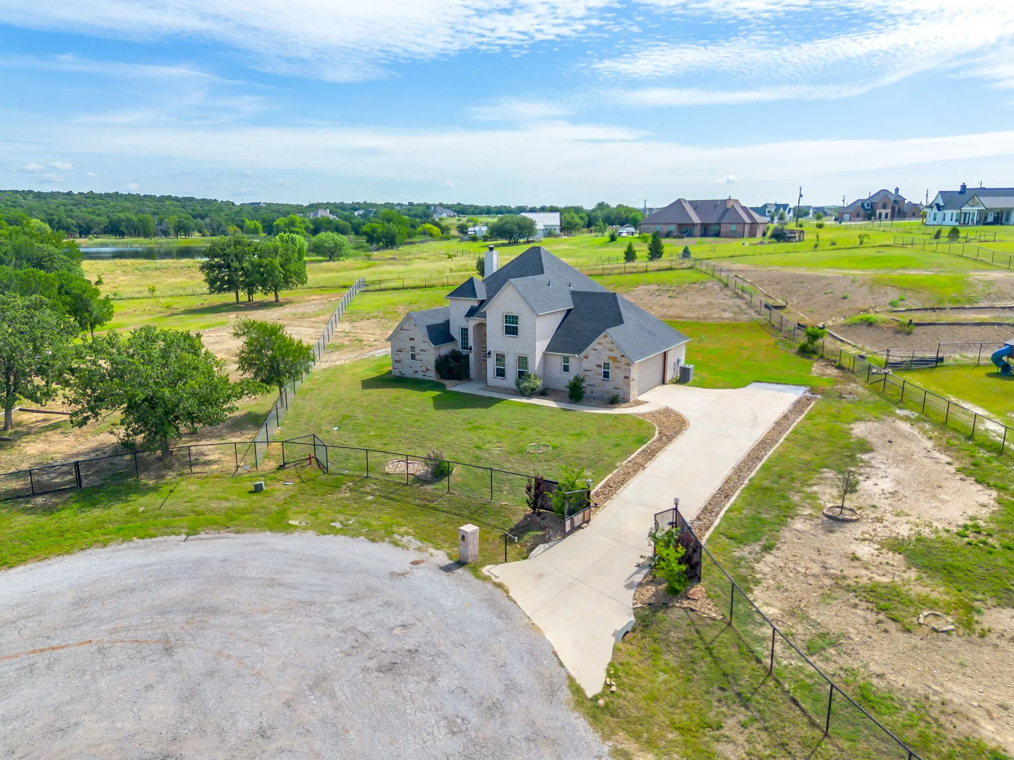 Single Family Residence For Sale in Parker County , 120 War Wagon Circle, Millsap, Texas 76066, 4 Bedroom, 3 Bathroom, 2 Garage spaces, 2,654 Sqft, built in 2018, mls#21292977, Real Estate Agent in Millsap, Homes For Sale in Parker county, Homes For Sale in Millsap, Realtor in Millsap Texas, Real Estate Brokerage Independent Realty Texas, Luminita Cordes Realtor