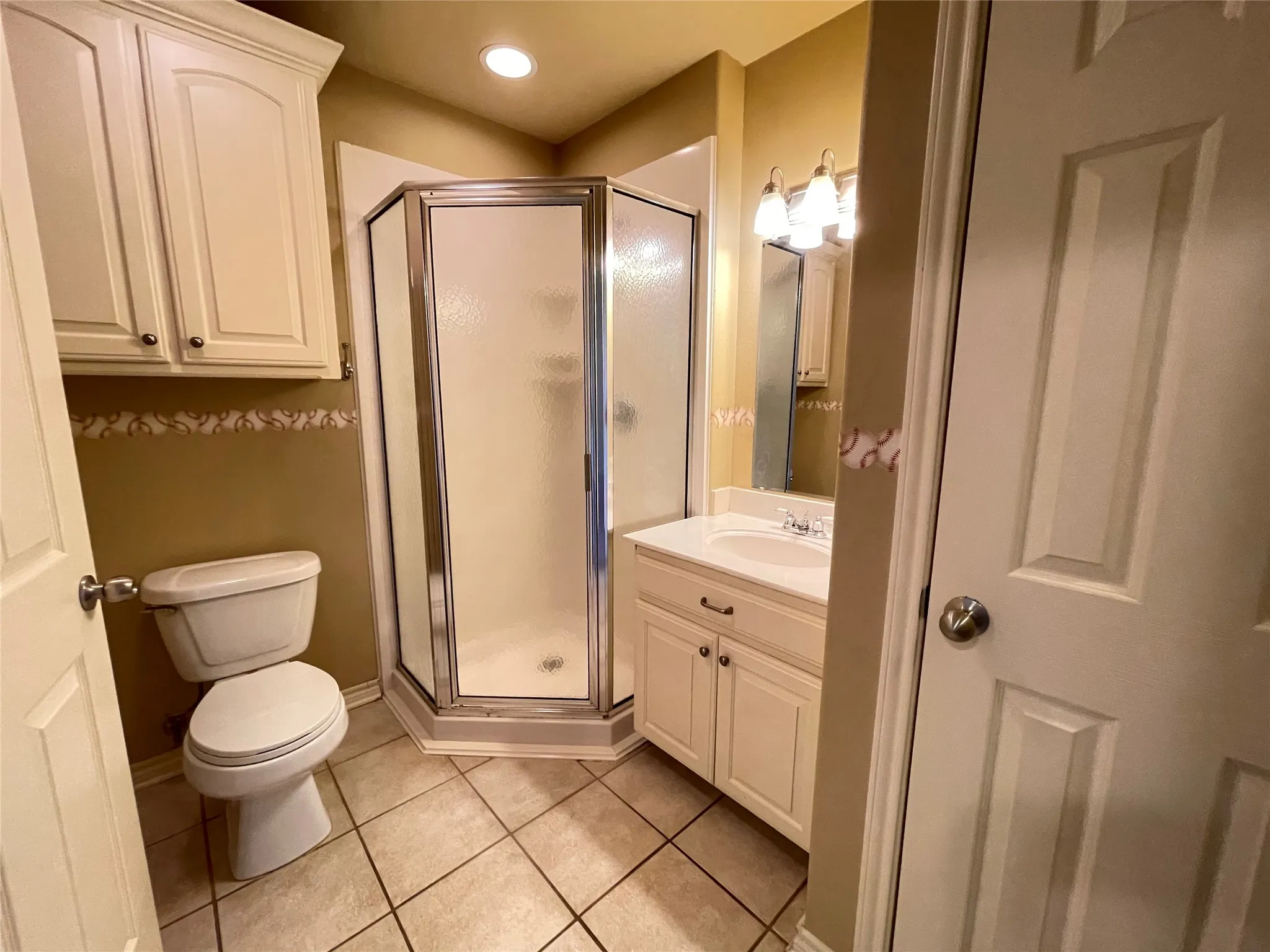 Single Family Residence For Sale in Smith County , 107 Spring Valley Run, Bullard, Texas 75757, 3 Bedroom, 4 Bathroom, 3 Garage spaces, 2,831 Sqft, built in 2004, mls#21289836, Real Estate Agent in Bullard, Homes For Sale in Smith county, Homes For Sale in Bullard, Realtor in Bullard Texas, Real Estate Brokerage Independent Realty Texas, Luminita Cordes Realtor