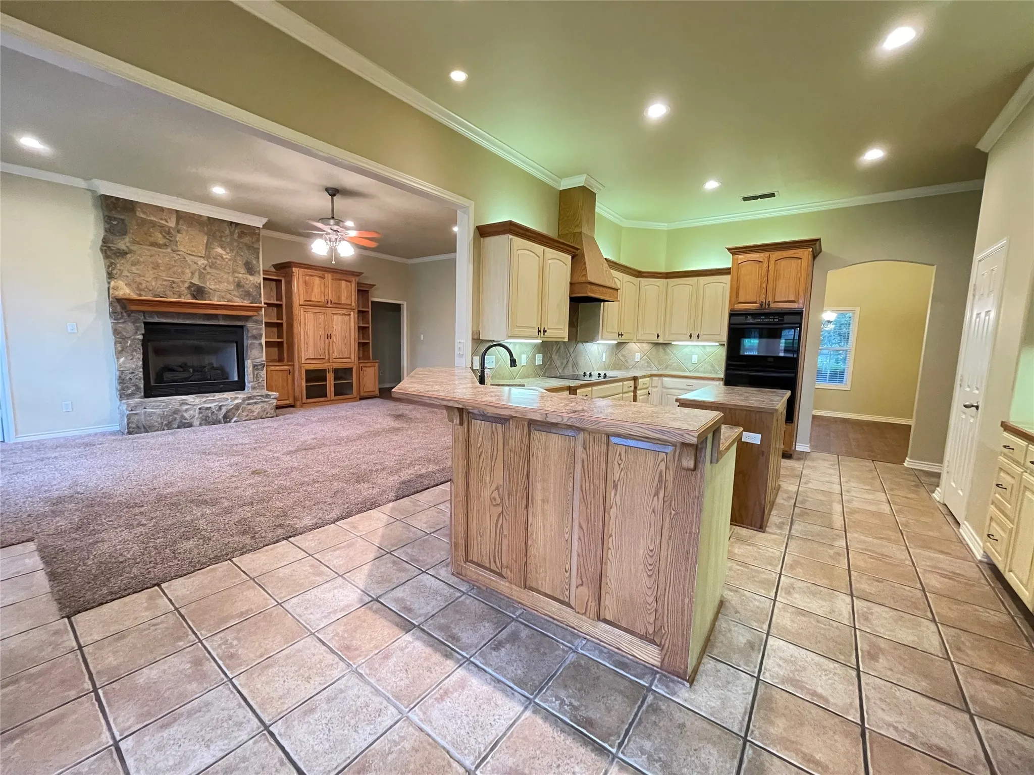 Single Family Residence For Sale in Smith County , 107 Spring Valley Run, Bullard, Texas 75757, 3 Bedroom, 4 Bathroom, 3 Garage spaces, 2,831 Sqft, built in 2004, mls#21289836, Real Estate Agent in Bullard, Homes For Sale in Smith county, Homes For Sale in Bullard, Realtor in Bullard Texas, Real Estate Brokerage Independent Realty Texas, Luminita Cordes Realtor