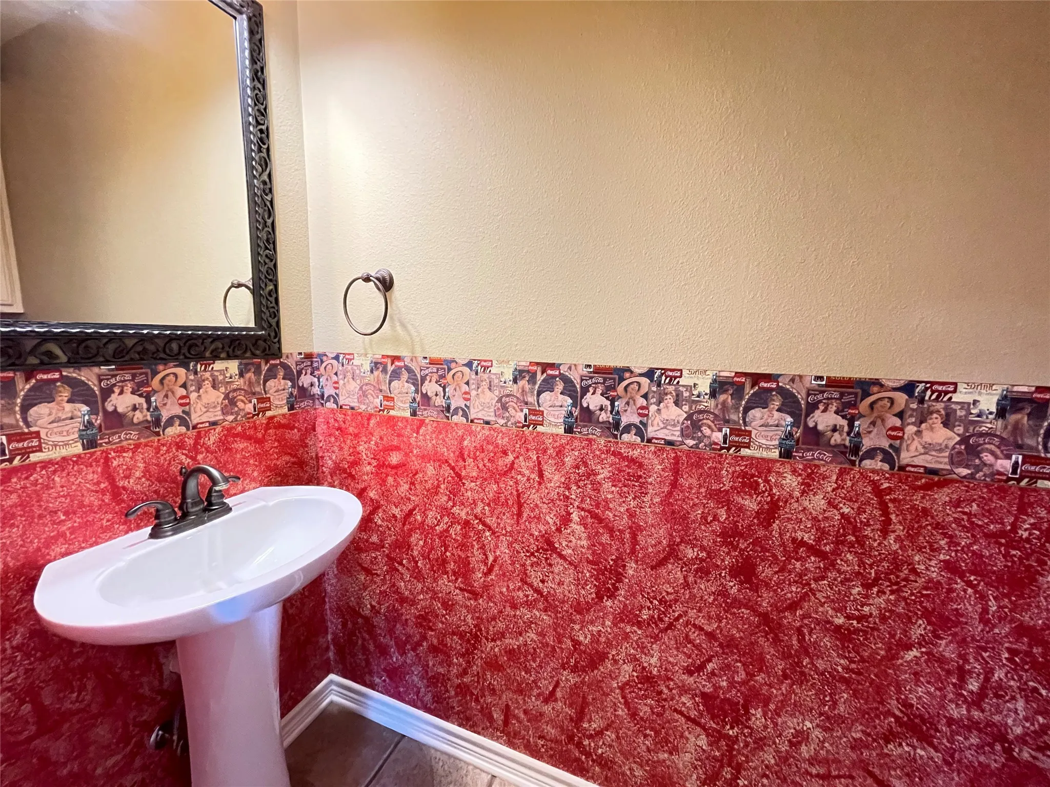 Single Family Residence For Sale in Smith County , 107 Spring Valley Run, Bullard, Texas 75757, 3 Bedroom, 4 Bathroom, 3 Garage spaces, 2,831 Sqft, built in 2004, mls#21289836, Real Estate Agent in Bullard, Homes For Sale in Smith county, Homes For Sale in Bullard, Realtor in Bullard Texas, Real Estate Brokerage Independent Realty Texas, Luminita Cordes Realtor