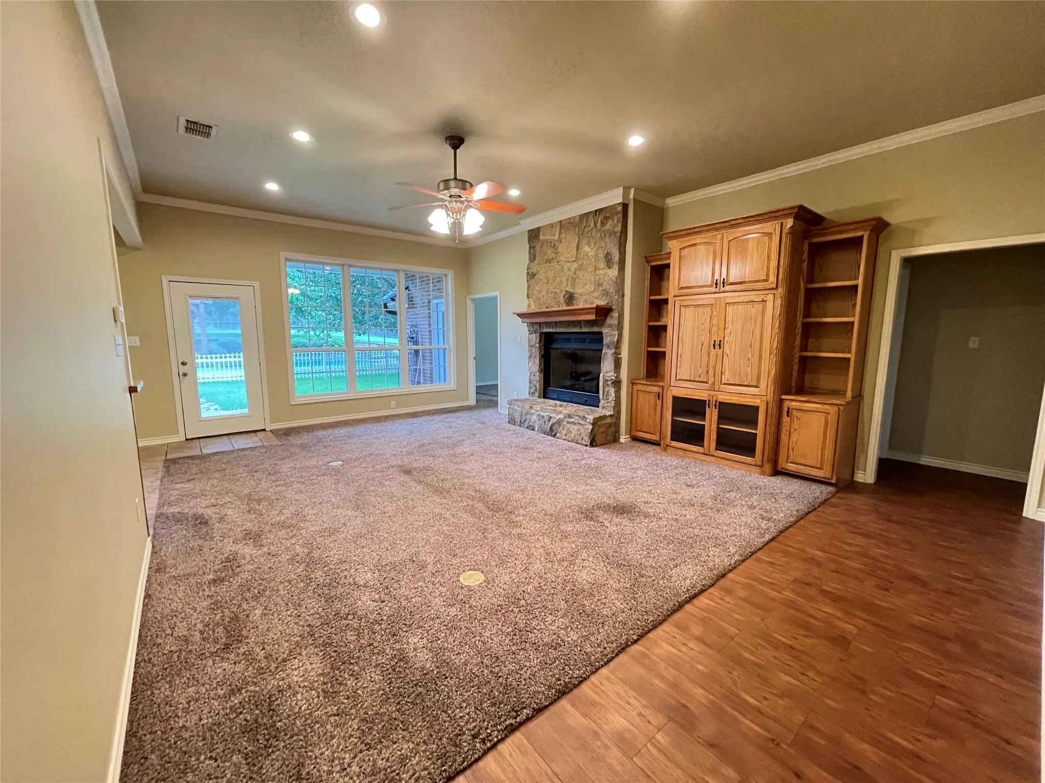 Single Family Residence For Sale in Smith County , 107 Spring Valley Run, Bullard, Texas 75757, 3 Bedroom, 4 Bathroom, 3 Garage spaces, 2,831 Sqft, built in 2004, mls#21289836, Real Estate Agent in Bullard, Homes For Sale in Smith county, Homes For Sale in Bullard, Realtor in Bullard Texas, Real Estate Brokerage Independent Realty Texas, Luminita Cordes Realtor