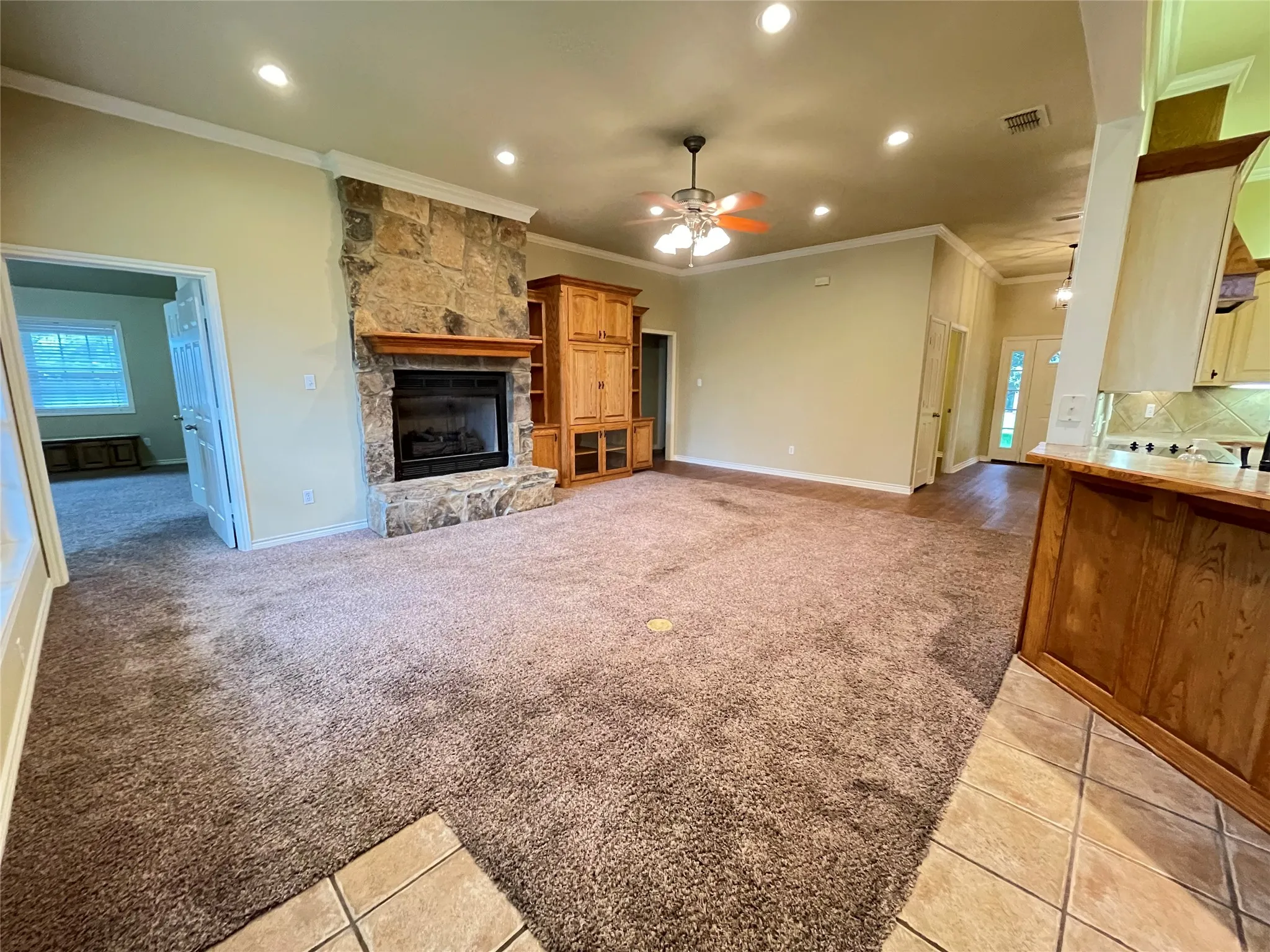 Single Family Residence For Sale in Smith County , 107 Spring Valley Run, Bullard, Texas 75757, 3 Bedroom, 4 Bathroom, 3 Garage spaces, 2,831 Sqft, built in 2004, mls#21289836, Real Estate Agent in Bullard, Homes For Sale in Smith county, Homes For Sale in Bullard, Realtor in Bullard Texas, Real Estate Brokerage Independent Realty Texas, Luminita Cordes Realtor